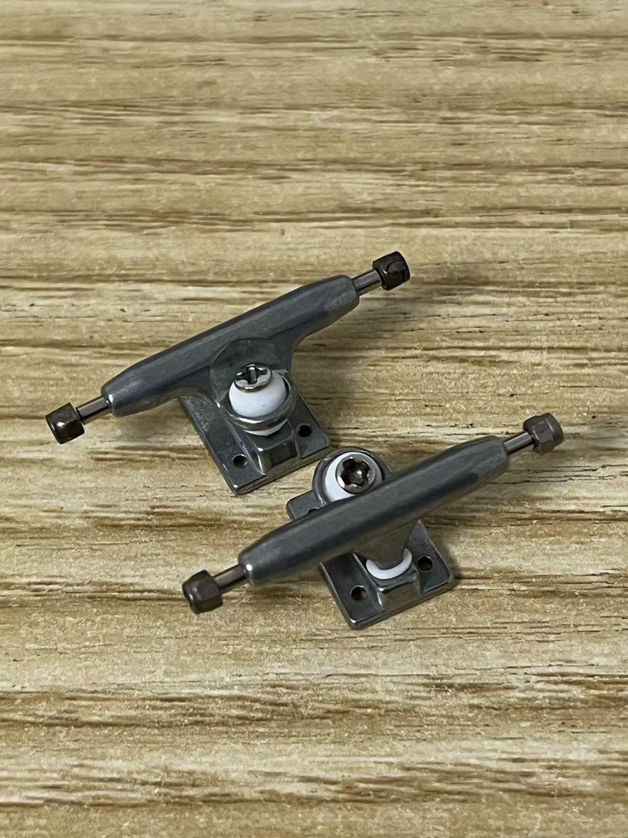 LEEFAI Op3ra Pro Fingerboard Complete-34 * 96mm Maple Wood Deck,UV Printing Graphic-Solid Single Axles Pro Trucks & 5 Urethane Bearing Wheels,-Replace