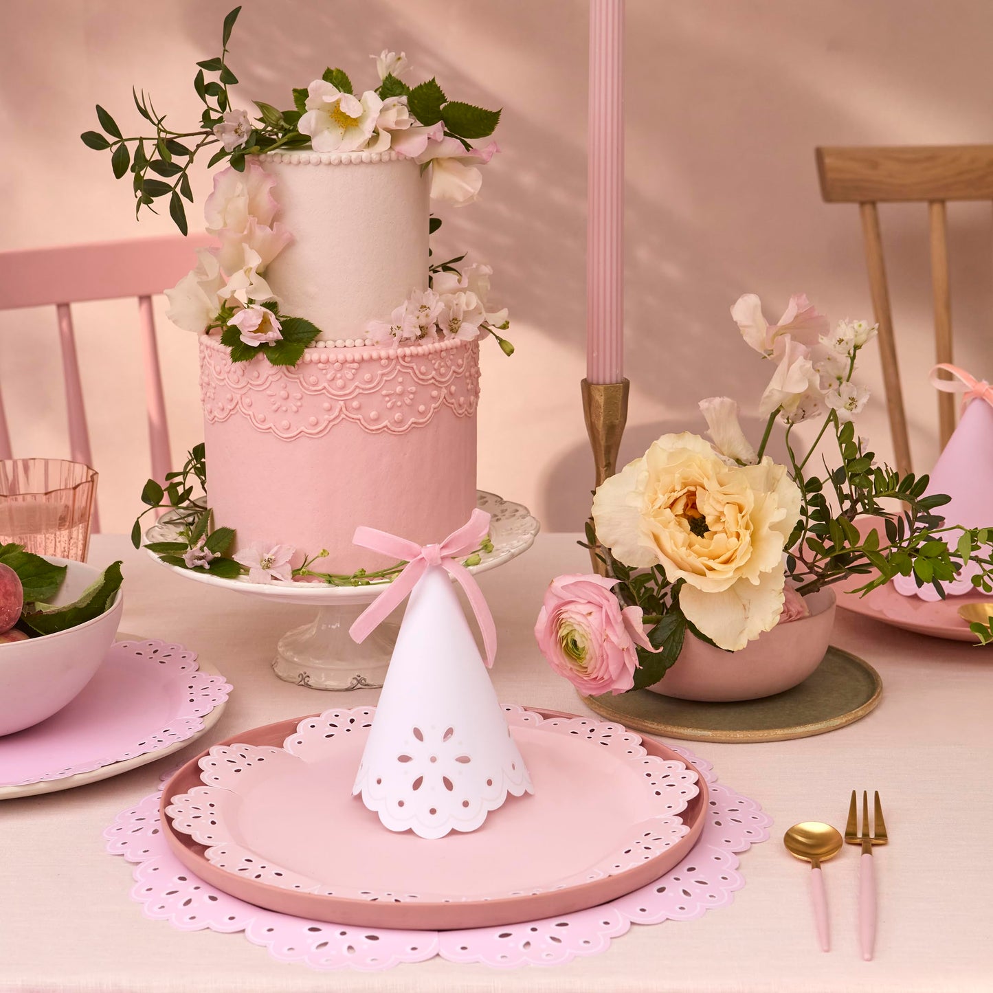 Meri Meri Broderie Anglaise Lace Party Hats (Pack of 8), Pastel Colors with Lace Design and Velvet Bows, Great for Princess Party Hats, Bridal