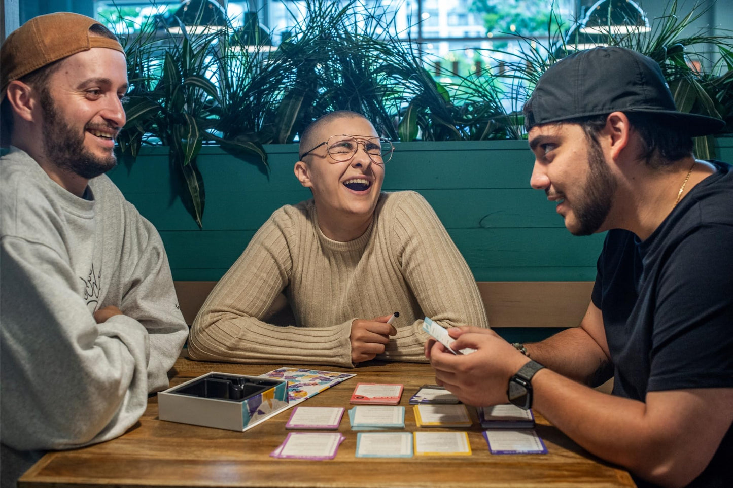 Hachette Boardgames CDSK Travel | A Travel-Friendly Version of the Millennial Trivia Game | Over 800 New Questions | Ages 14+ | 2 to 16 Players | 45