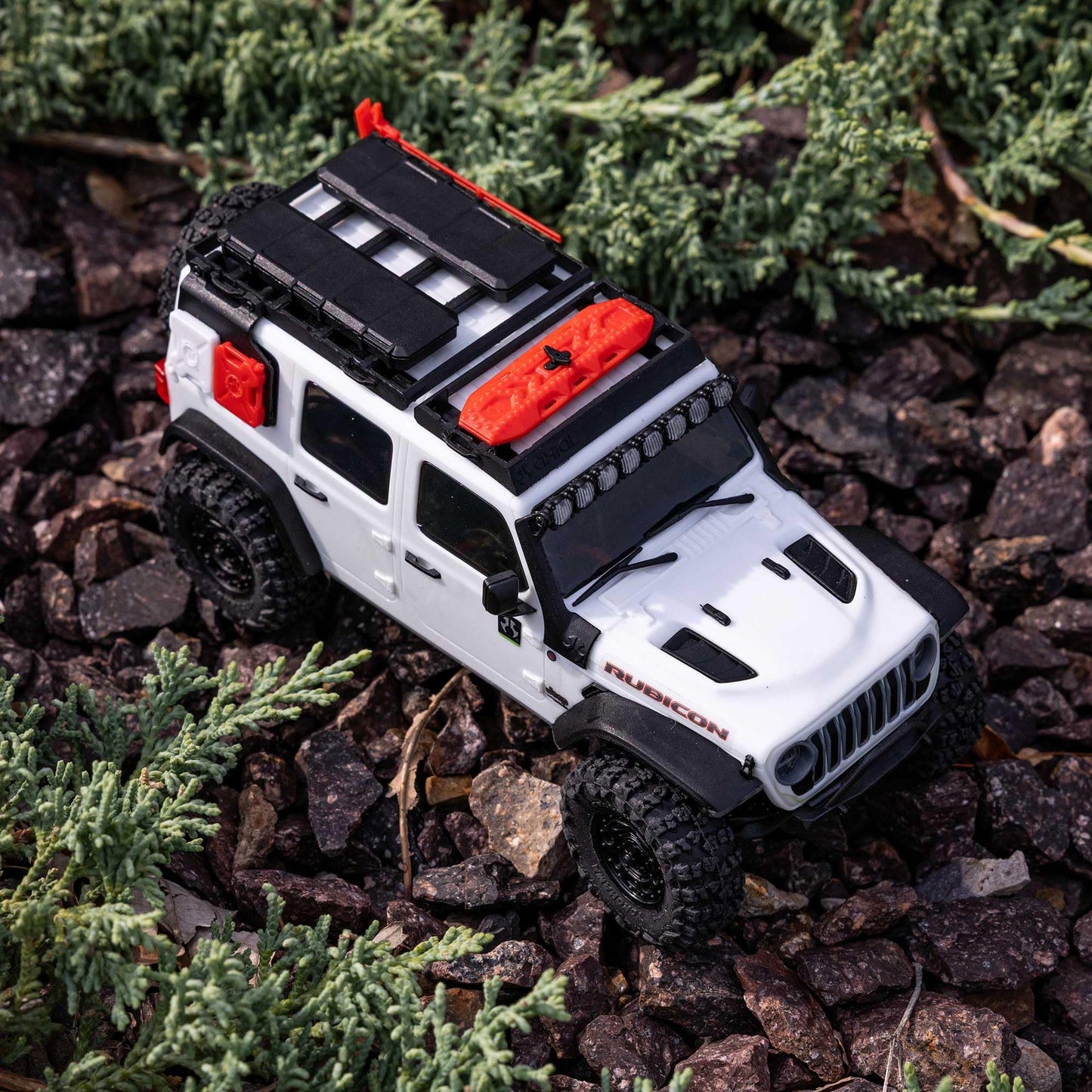 Axial 1/30 SCX30 Jeep Wrangler JLU 4X4 RTR Rock Crawler, White