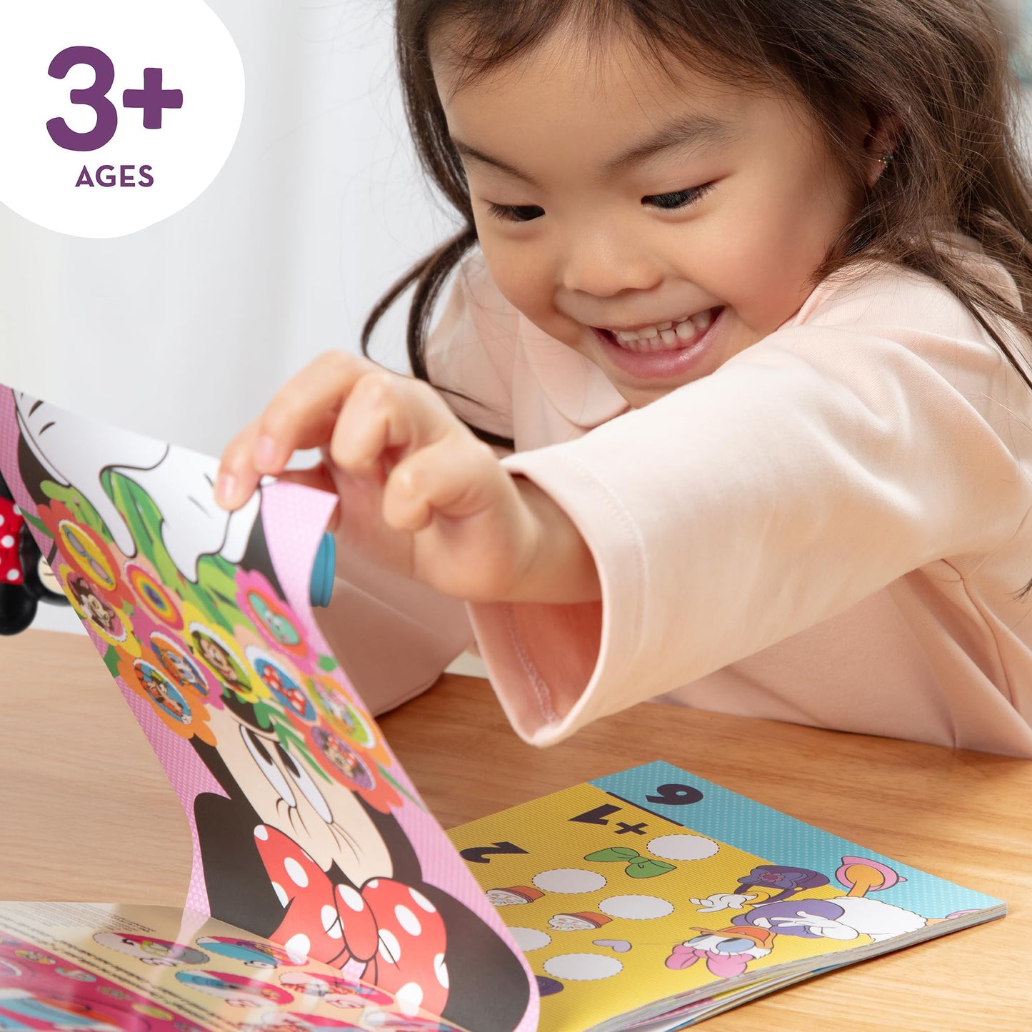 Melissa & Doug Sticker Wow!™ 24-Page Activity Pad and Sticker Stamper, 300 Stickers, Arts and Crafts Fidget Toy Collectible Character - Disney Minnie
