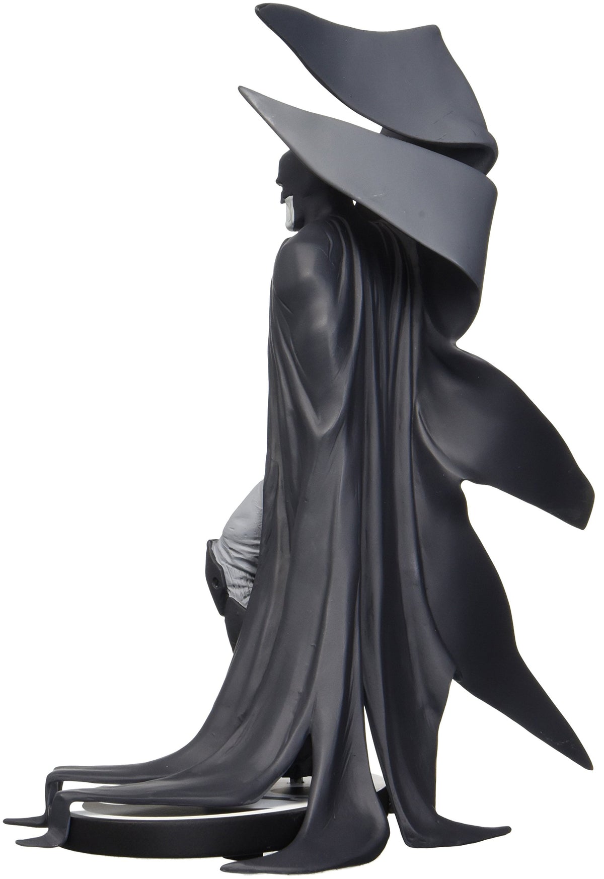 DC Collectibles Batman Black & White: Batman by Rafael Albuquerque Statue