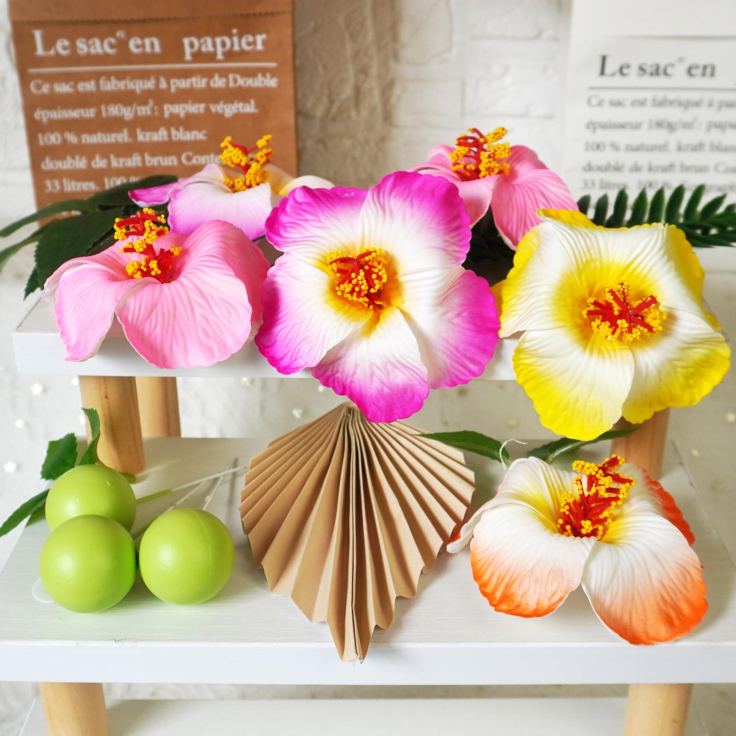 25 PCS Flower Cake Topper Hawaiian Cake Decorations with Palm Leaves Hibiscus Flowers Balls for Hawaii Aloha Jungle Summer Theme Wedding Birthday