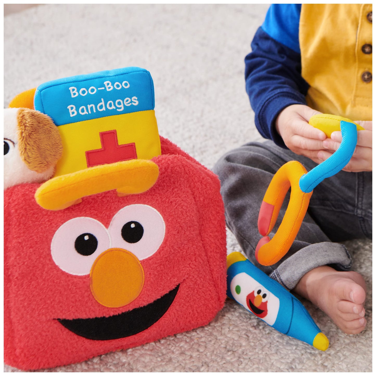 GUND Sesame Street Elmo Tango Checkup 5 Pc. Sensory Plush Toy Baby Playset