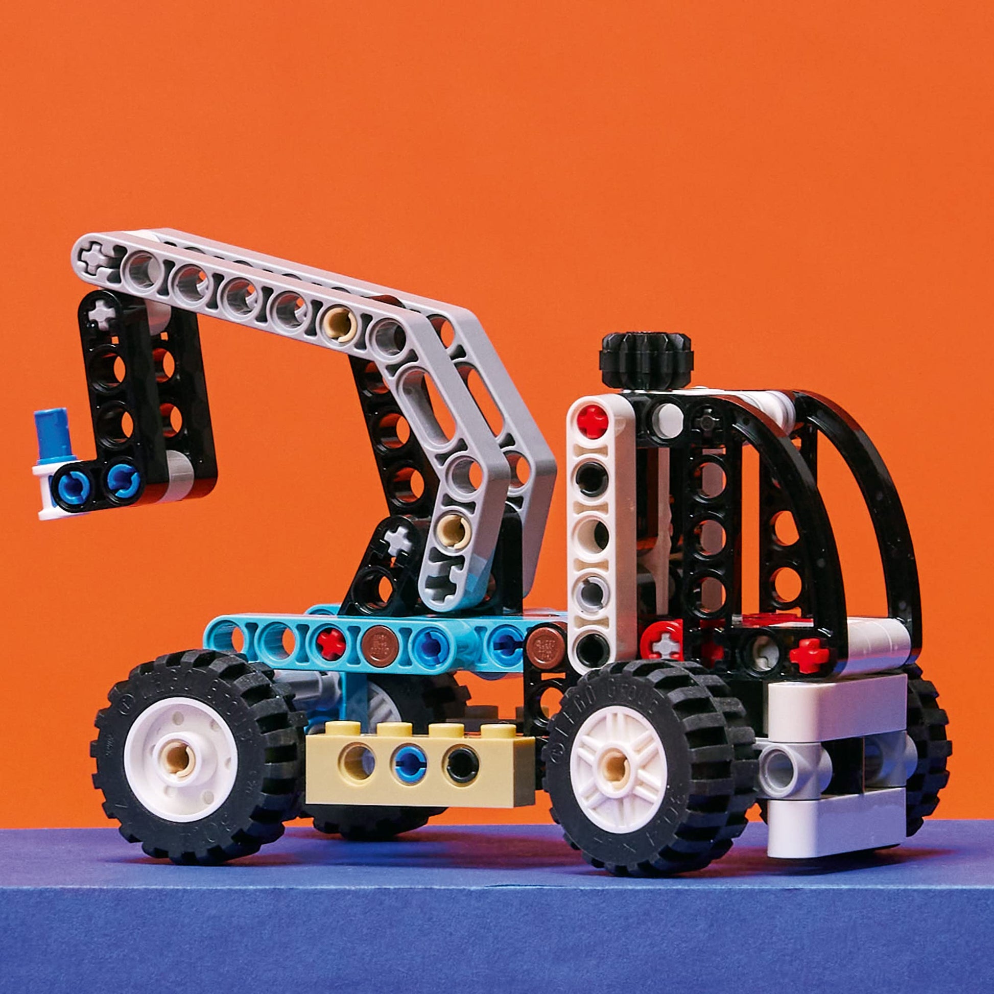 LEGO Technic 2 in 1 Telehandler 42133 Forklift to Tow Truck Toy Models, Construction Truck Building Set, Toys for Kids, Boys and Girls Aged 7 Plus