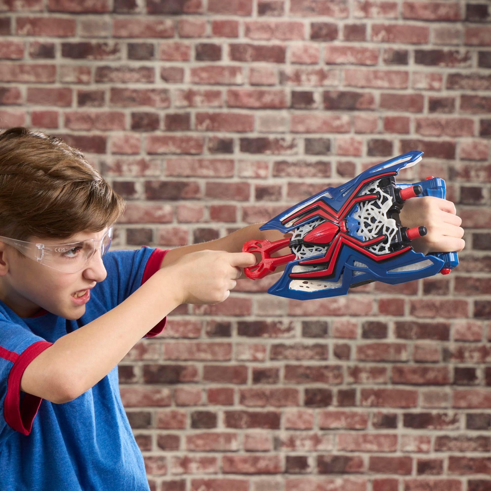 Marvel Studios Spider-Man: Brand New Day Nerf Web Strike Blaster Role Play Toy, Super Hero Toys & Costumes for Kids, Ages 5+