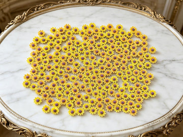 200 Pieces Tiny Sunflower for Crafts Dollhouse Miniatures Resin Mini Things Decor for Fairy Garden Micro Landscaping Decoration (Wreath)