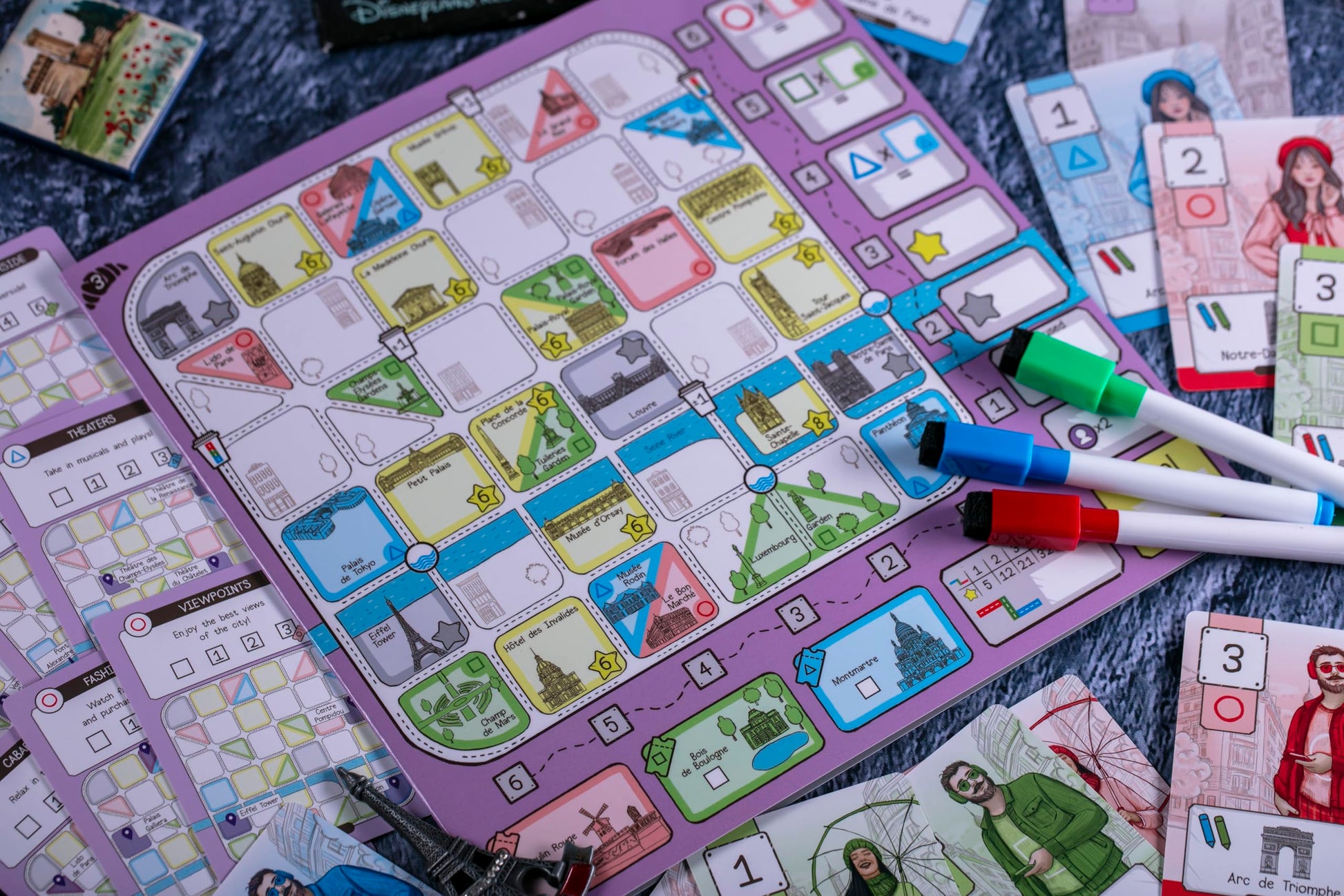 CrowD Games | En Route: A Stroll & Write Game | Flip and Write | Tourism | Route Building | for Adults and Families| Solo Mode Included | 1-4 Players