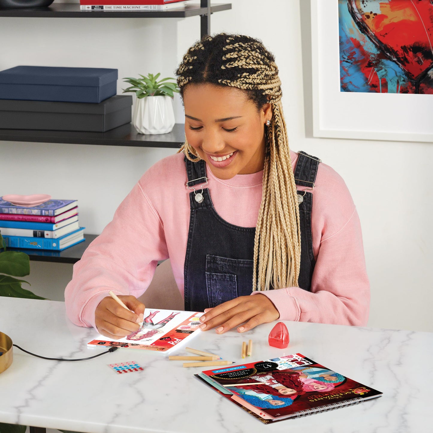 Make It Real: Descendants 4 Rise of Red - LED Light Board Fashion Sketching Set - Create Fashion Designs, Adjustable Light, Disney, Girls-Kids Age 8+