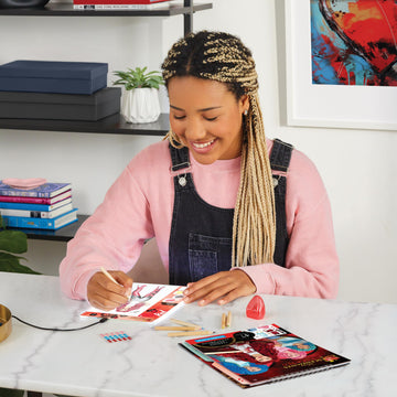 Make It Real: Descendants 4 Rise of Red - LED Light Board Fashion Sketching Set - Create Fashion Designs, Adjustable Light, Disney, Girls-Kids Age 8+
