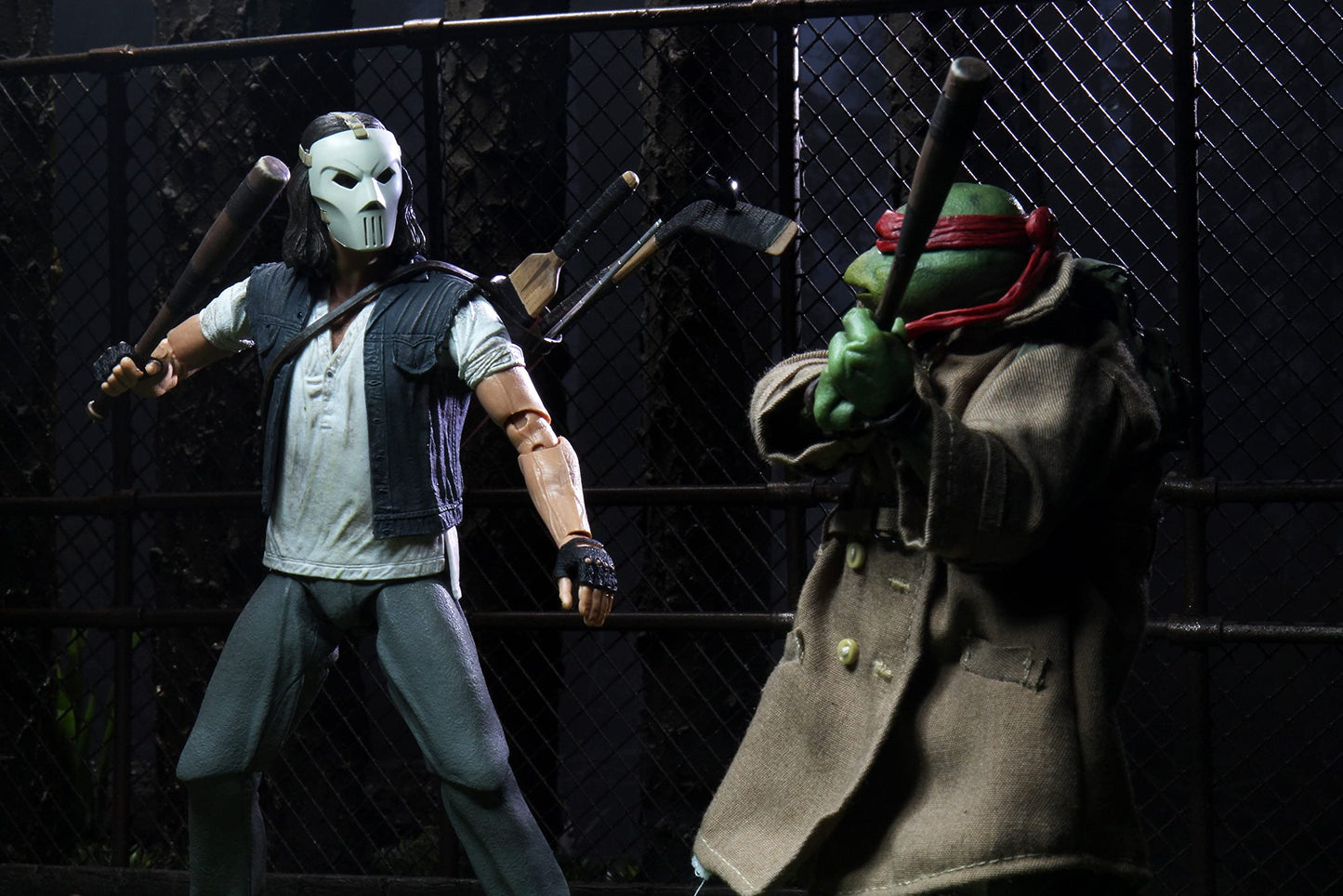 NECA - Teenage Mutant Ninja Turtles (1990 Movie) - 7” Scale Action Figure - Casey Jones & Raphael in Disguise 2 Pack (WM Exclusive)