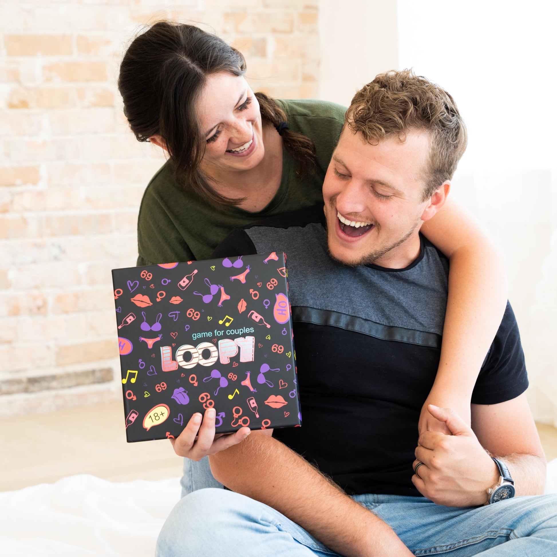 LOOPY Couples Games for Adults - Date Night Game - Gifts for Wife and Husband to Spice Up Relationships and Communication