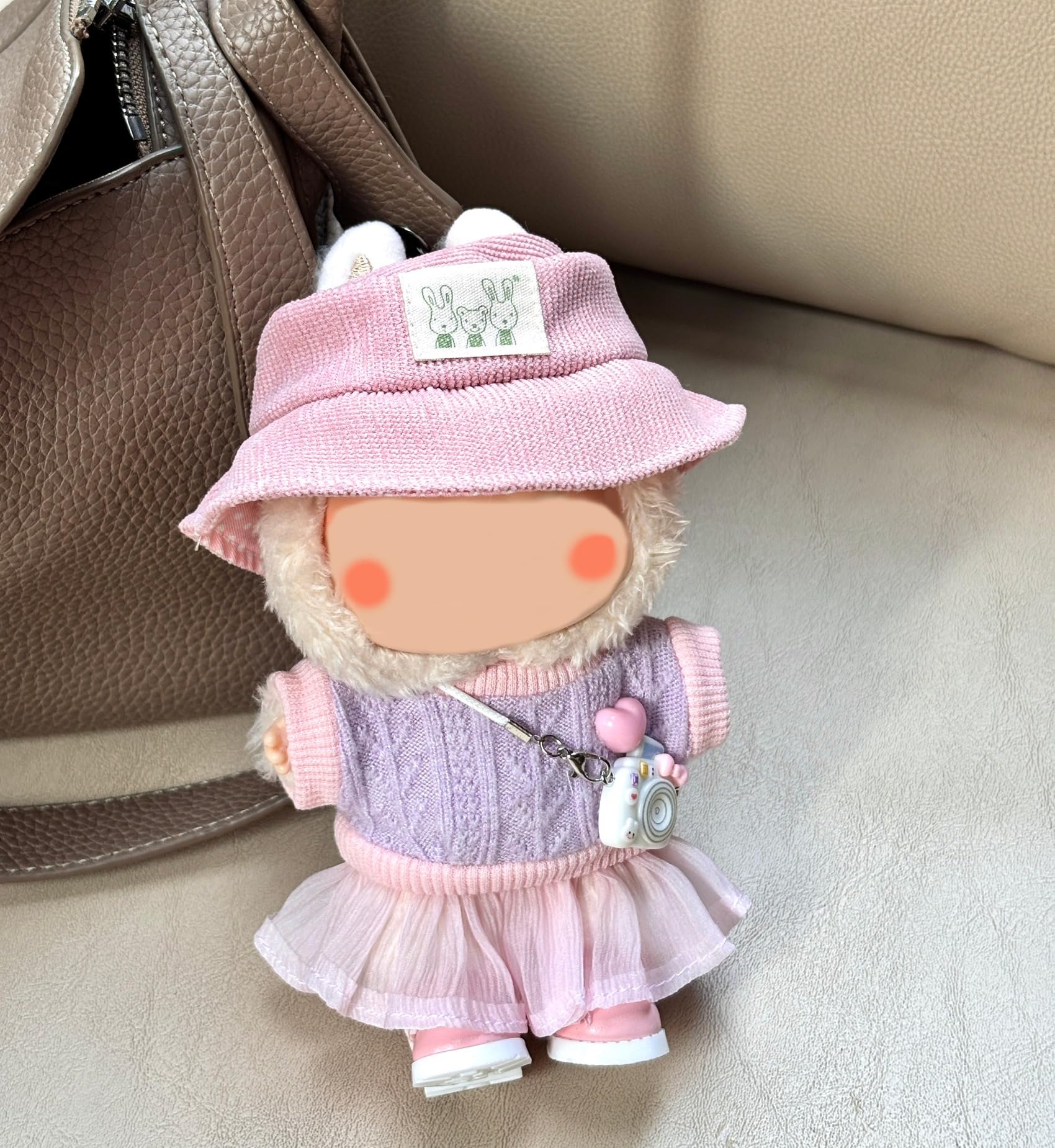 5-Piece 17cm Doll Outfit Set - Knit Top, Fashion Outfit Set for Collectible Figures - ?Hats, Dresses, Skirts, Slung Accessories Cameras, Shoes ? No
