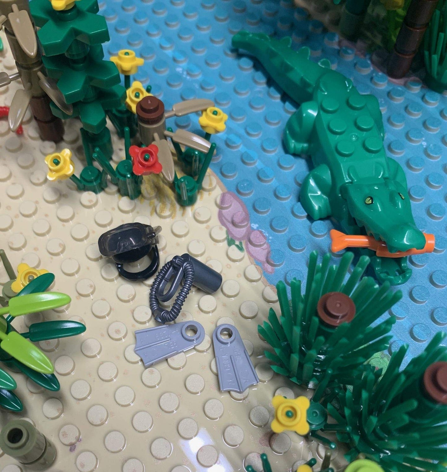 General Jim's Tropical Rainforest Modular Building Block Bricks Set Complete with Trees Plants, Animals and Rocks Botanical Building Blocks for Hours