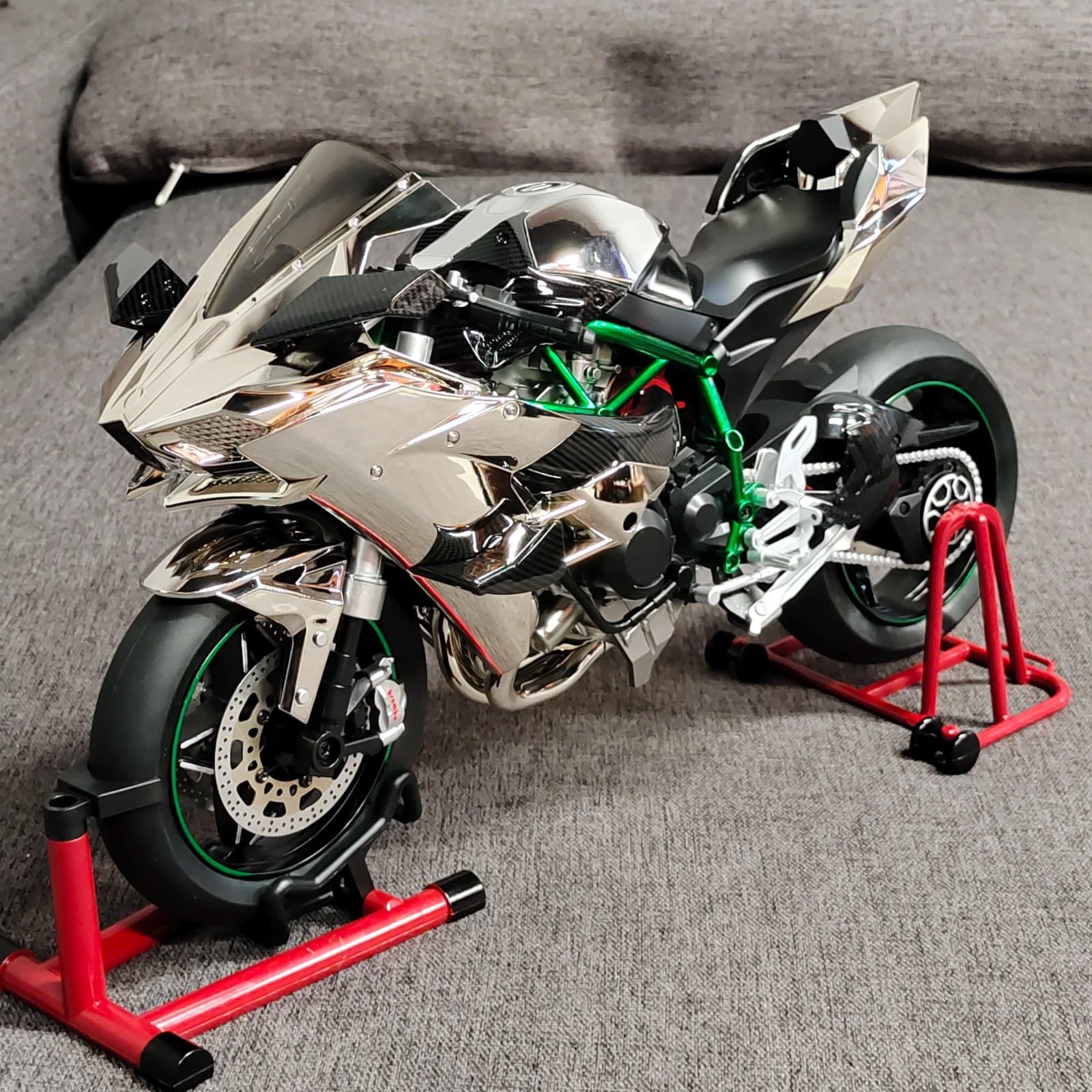 HTLNUZD 1/6 Scale H2R Alloy Diecast Motorcycle with Sound & Light Features High Gloss Spray Finish Rubber Tires Premium Collectible Gift (Diamond