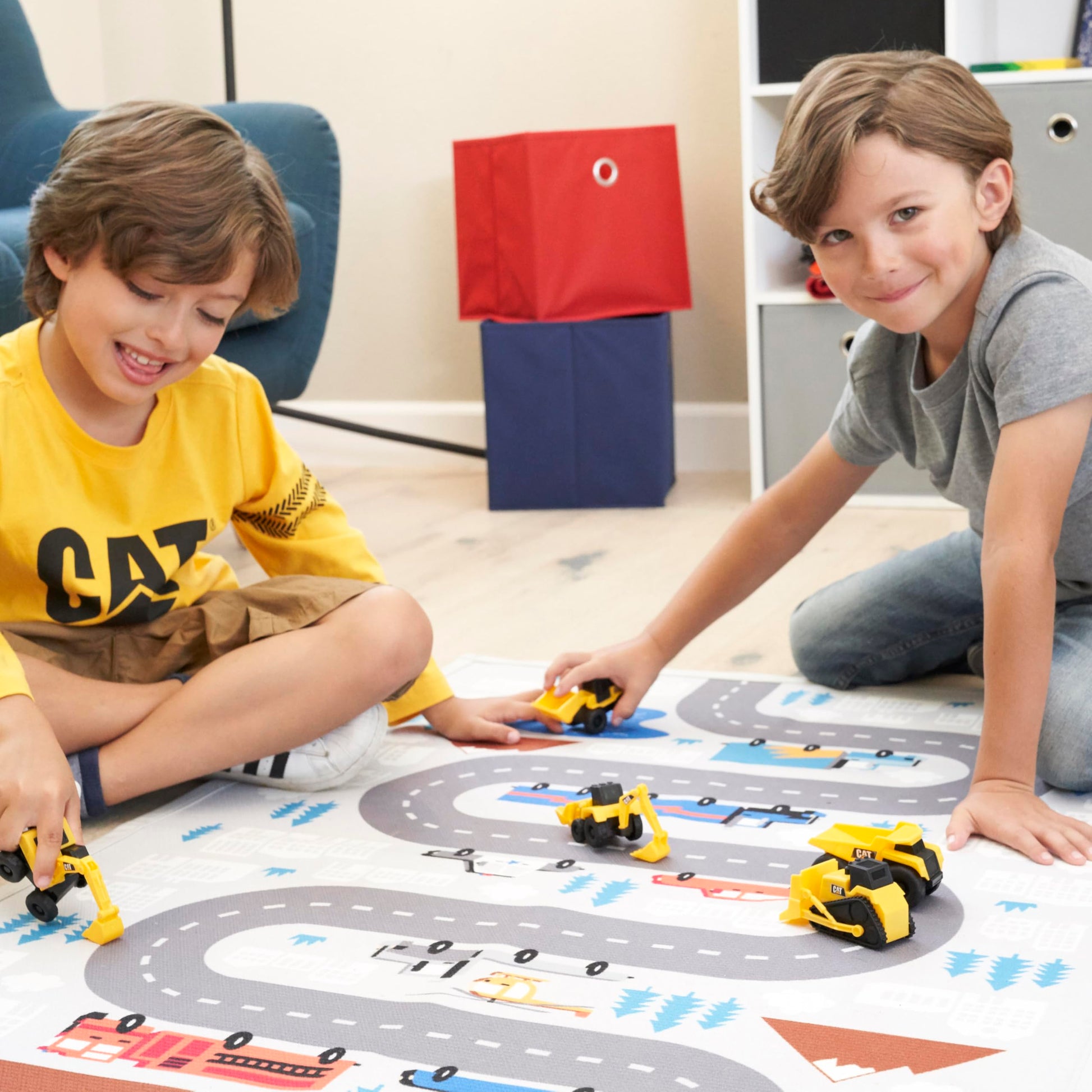 CAT Construction Little Machines 5-Pack - Includes Cement Mixer, Road Roller, Grader, Skid Steer, and Telehandler - 3” Mini Vehicles with Moving Parts