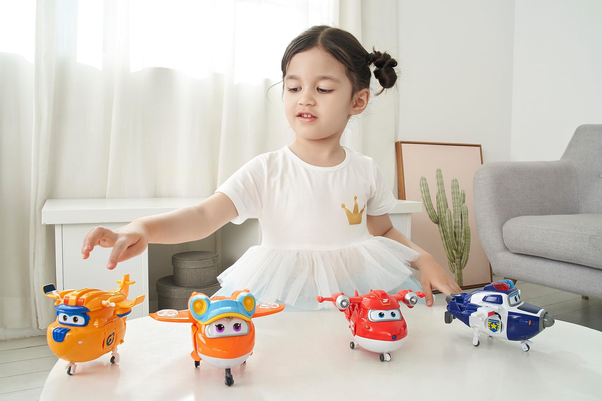 Super Wings 5-Pack, Jett, Paul, Dizzy, Golden Boy & Sunny Transforming Action Figures Toy Planes for Preschool Kids 3-5 Years