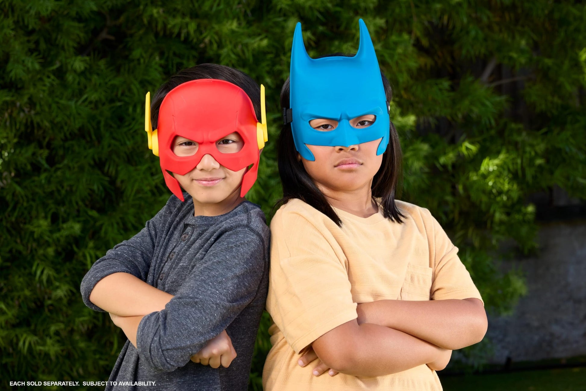 Mattel DC Premier Kids Super Hero Masks for Creative Role Play, Plastic Face Covering with Elastic Strap, Characters Vary