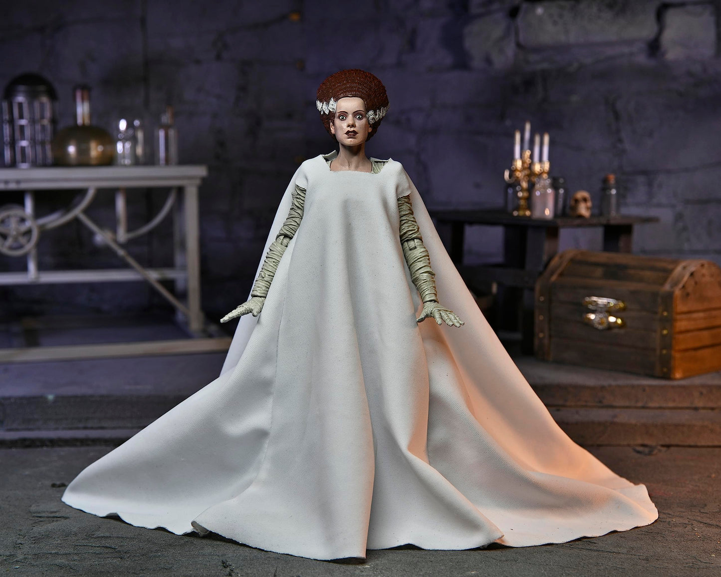 NECA: Universal Monsters Bride of Frankenstein Ultimate 7" Action Figure