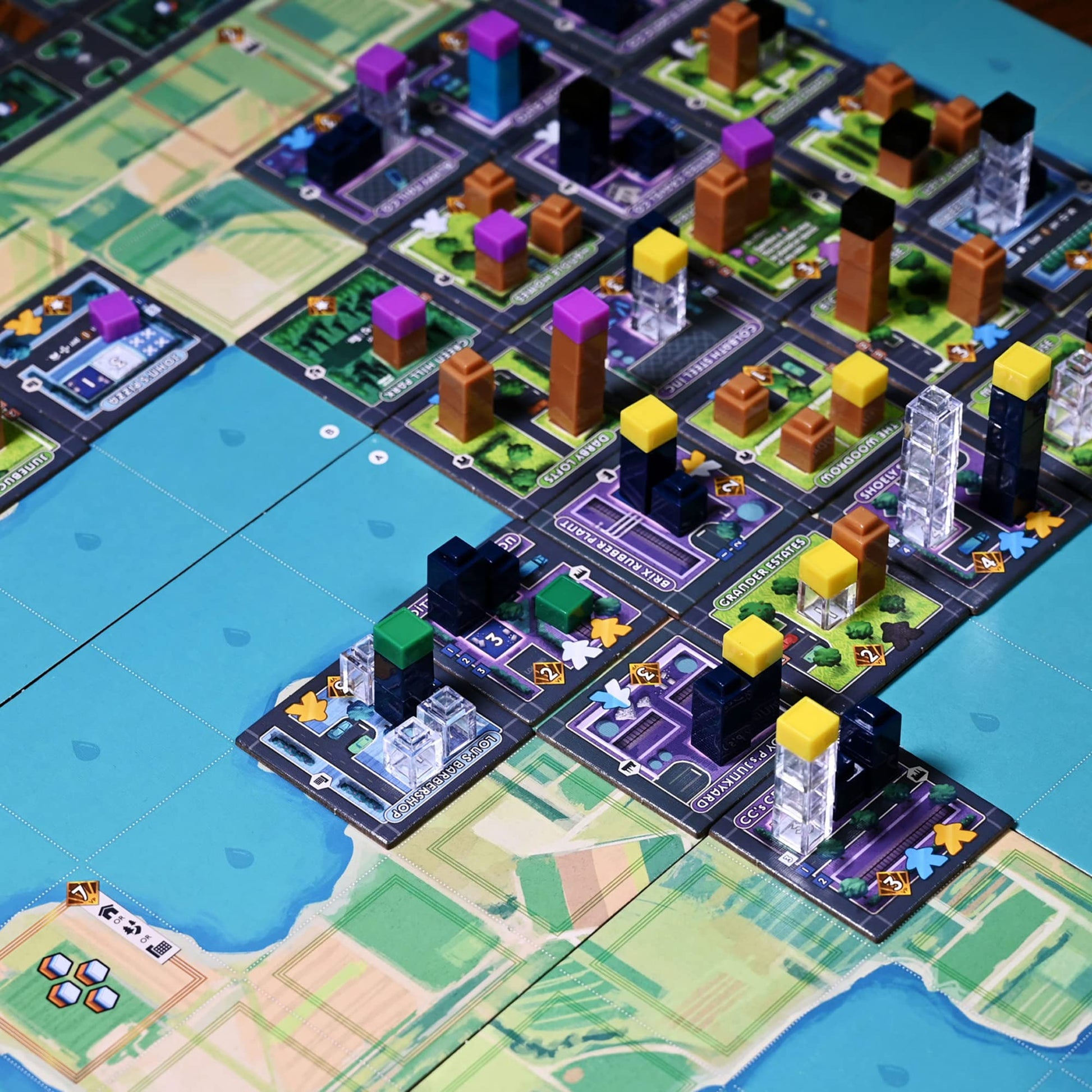 AEG Rolling Heights | Roll your Meeples, Build the City | Push your Luck, Pool Building Construction Game set in the 1920's | 2-4 Players | Ages 10+