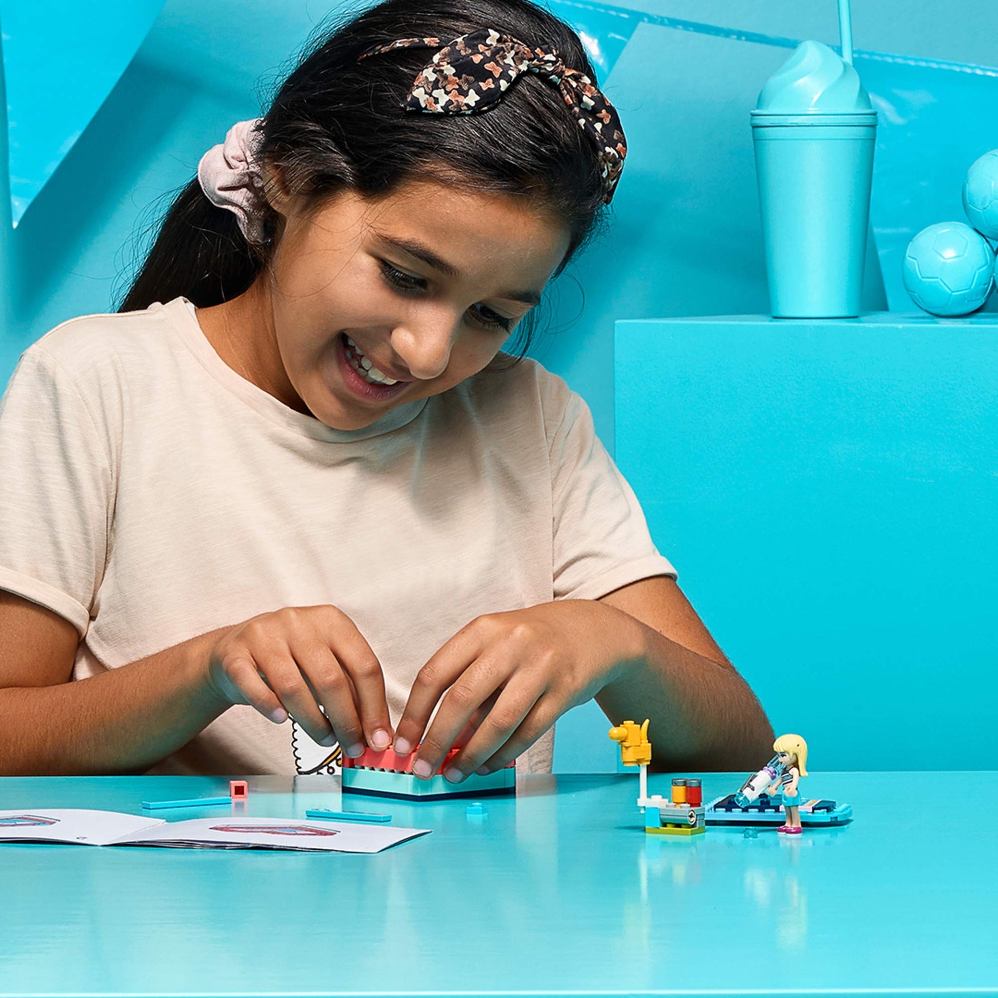 LEGO Friends Stephanie’s Summer Heart Box 41386 Building Kit, New 2019 (95 Pieces)