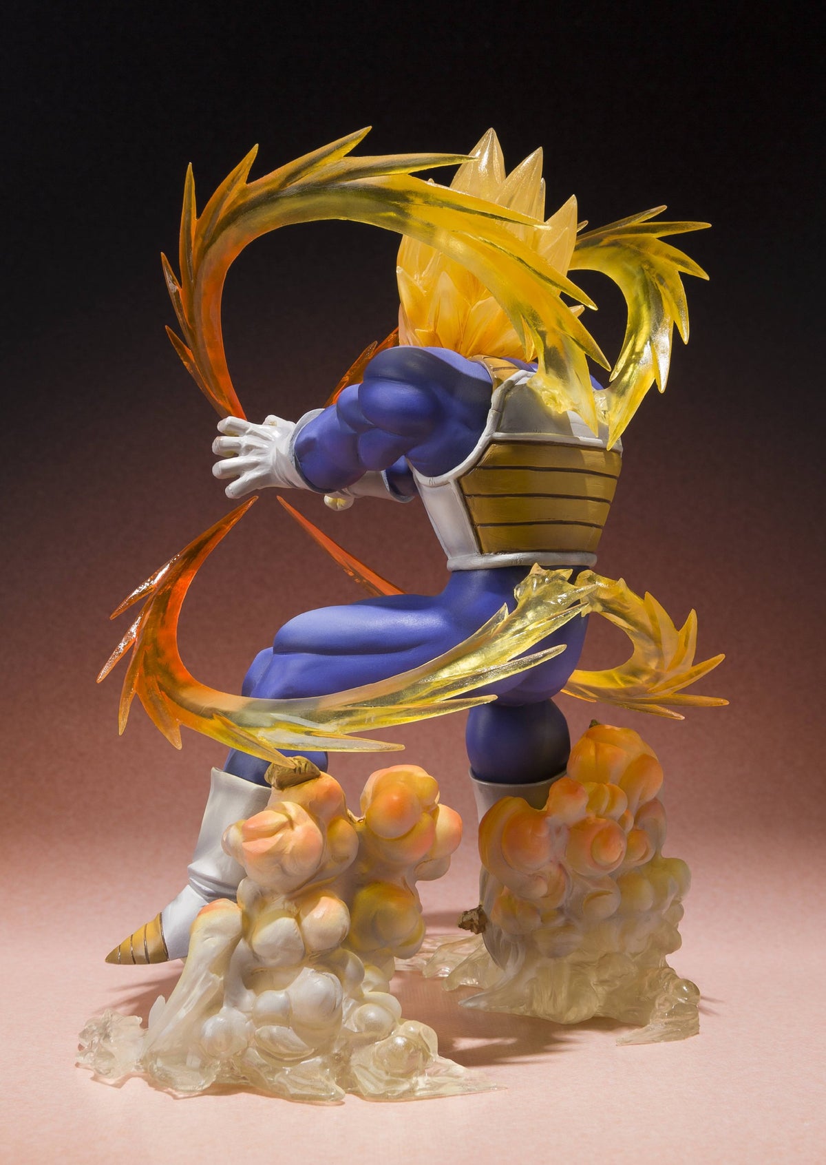 TAMASHII NATIONS Bandai FiguartsZero Super Saiyan Vegeta Action Figure