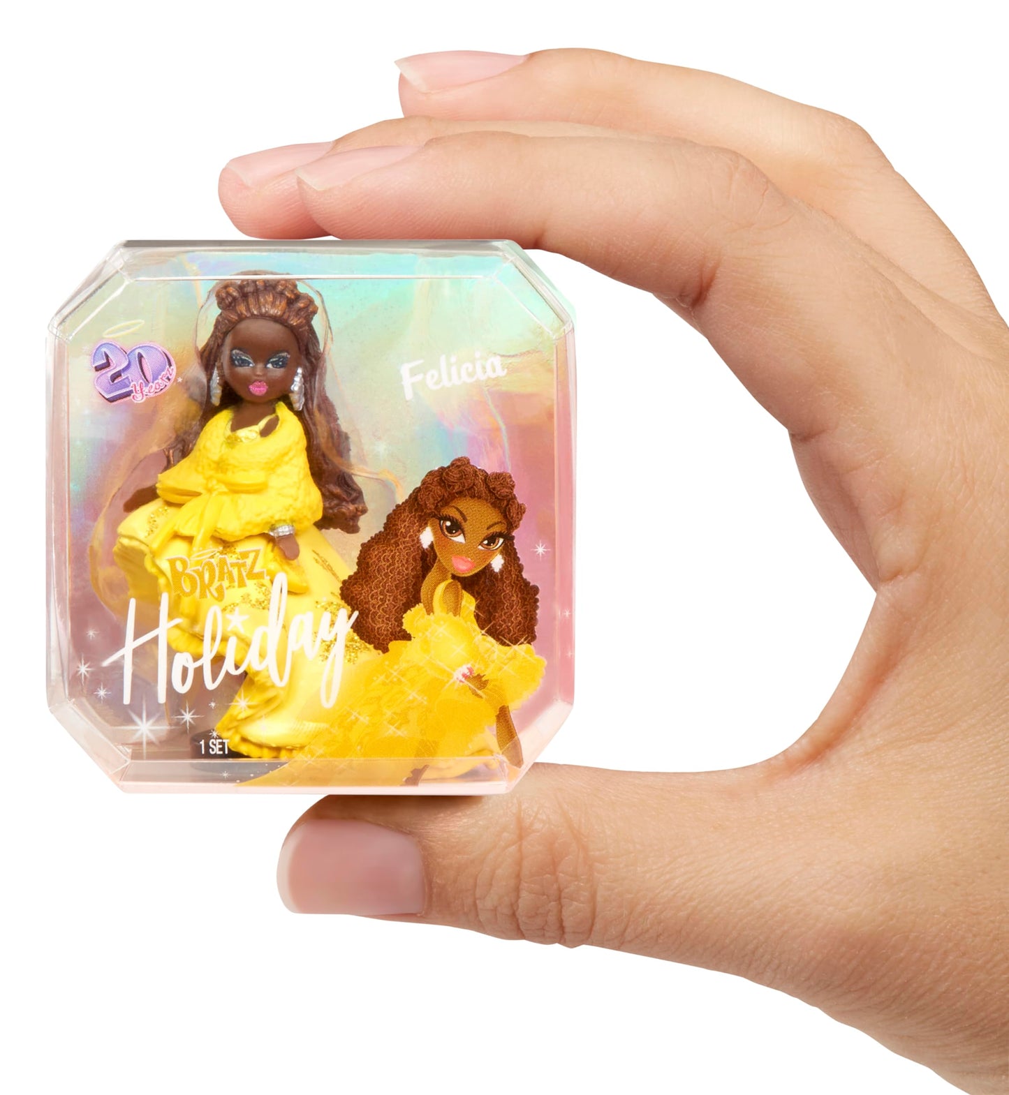 MGA's Miniverse Mini Bratz Limited Edition 2-Pack, Holiday Felicia and Tweevils Mini Figures in Display Packaging