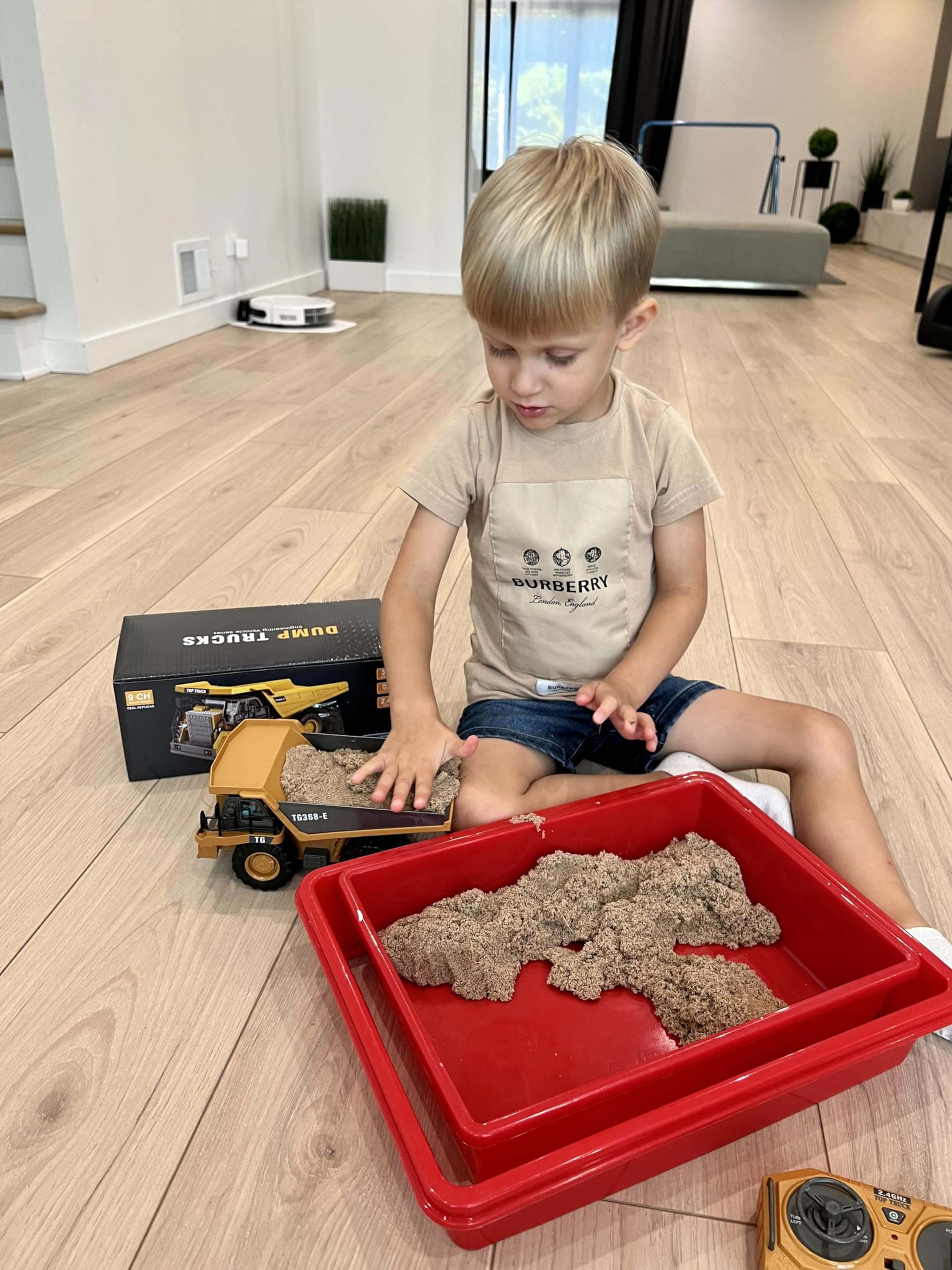 KIDMARKT RC Dump Truck Toy for Kids | 9-Channel Metal Construction Vehicle with Working Bed, Lights & Sounds, Rechargeable Remote Control Truck