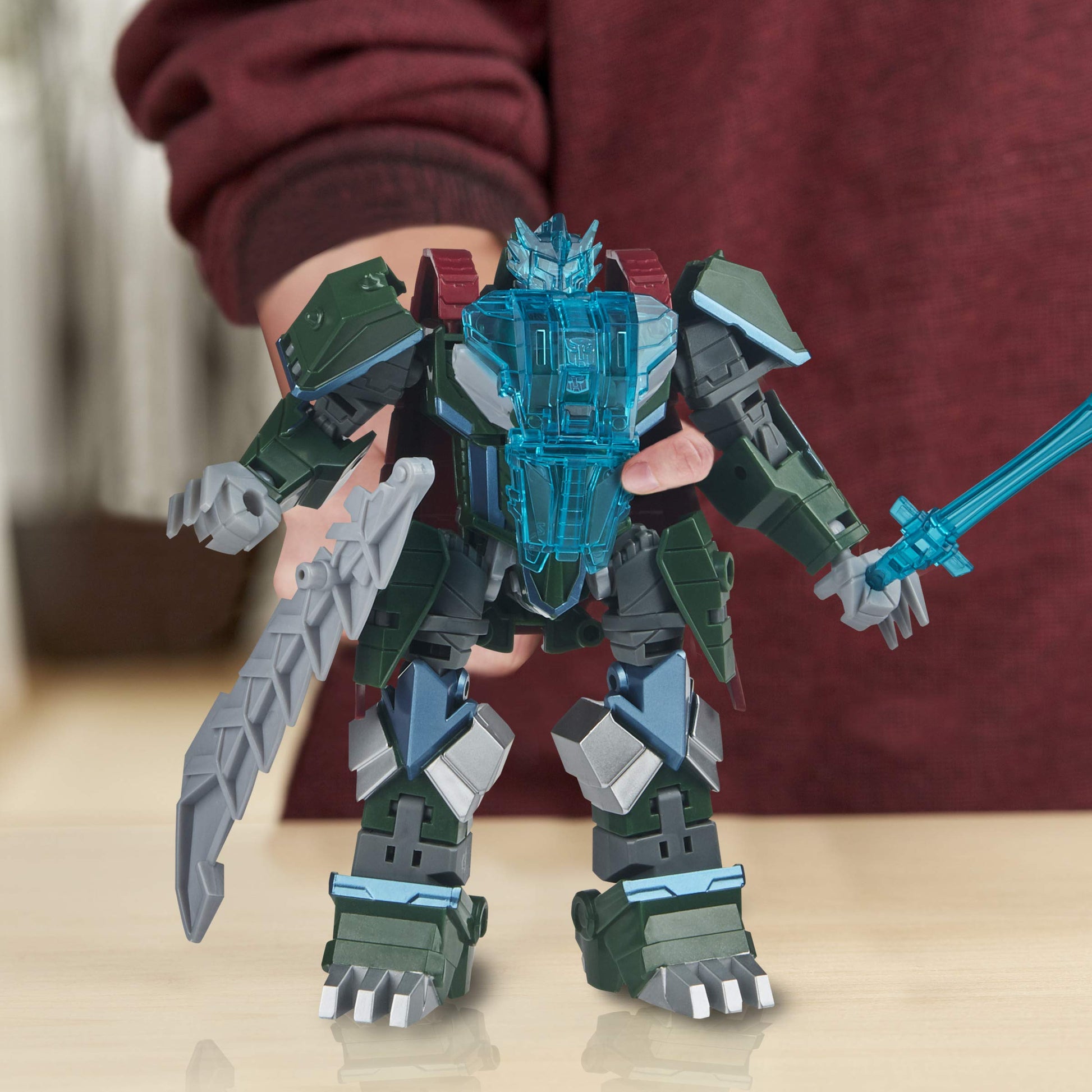 Transformers Bumblebee Cyberverse Adventures Ultra Class Thunderhowl Action Figure, Energon Armor Power Up, for Kids Ages 6 and Up, 6.75-inch