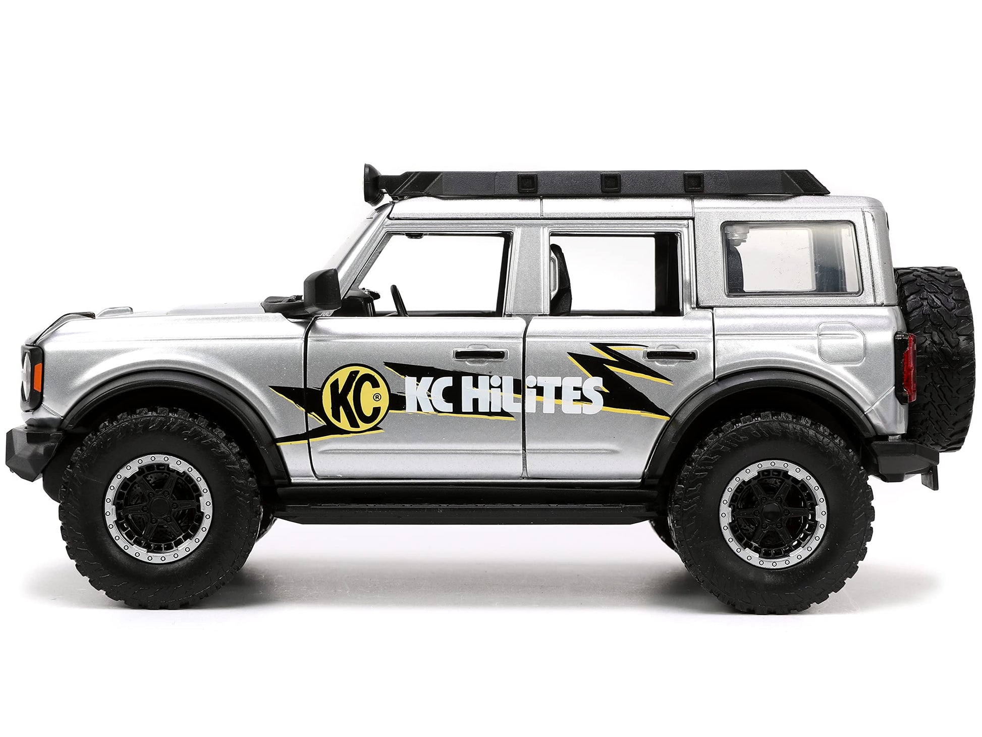 Jada Toys Just Trucks 1:24 2021 Ford Bronco Die-cast Car Gray with Tire Rack, Toys for Kids and Adults