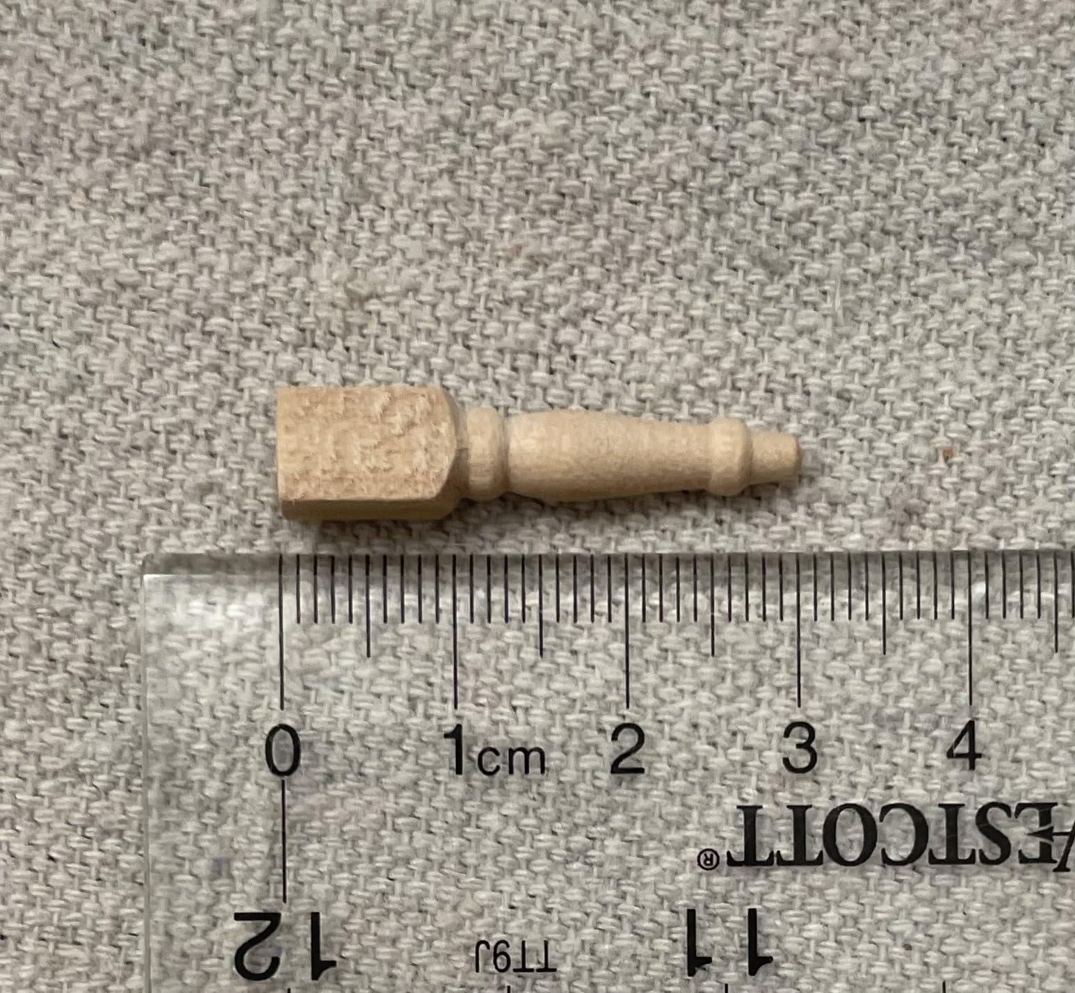 Miniature Wooden Furniture Legs for Dollhouse, 1:12 Scale Straight Desk Legs, Natural Wood, 3cm High, 4 Pack, #2 Legs