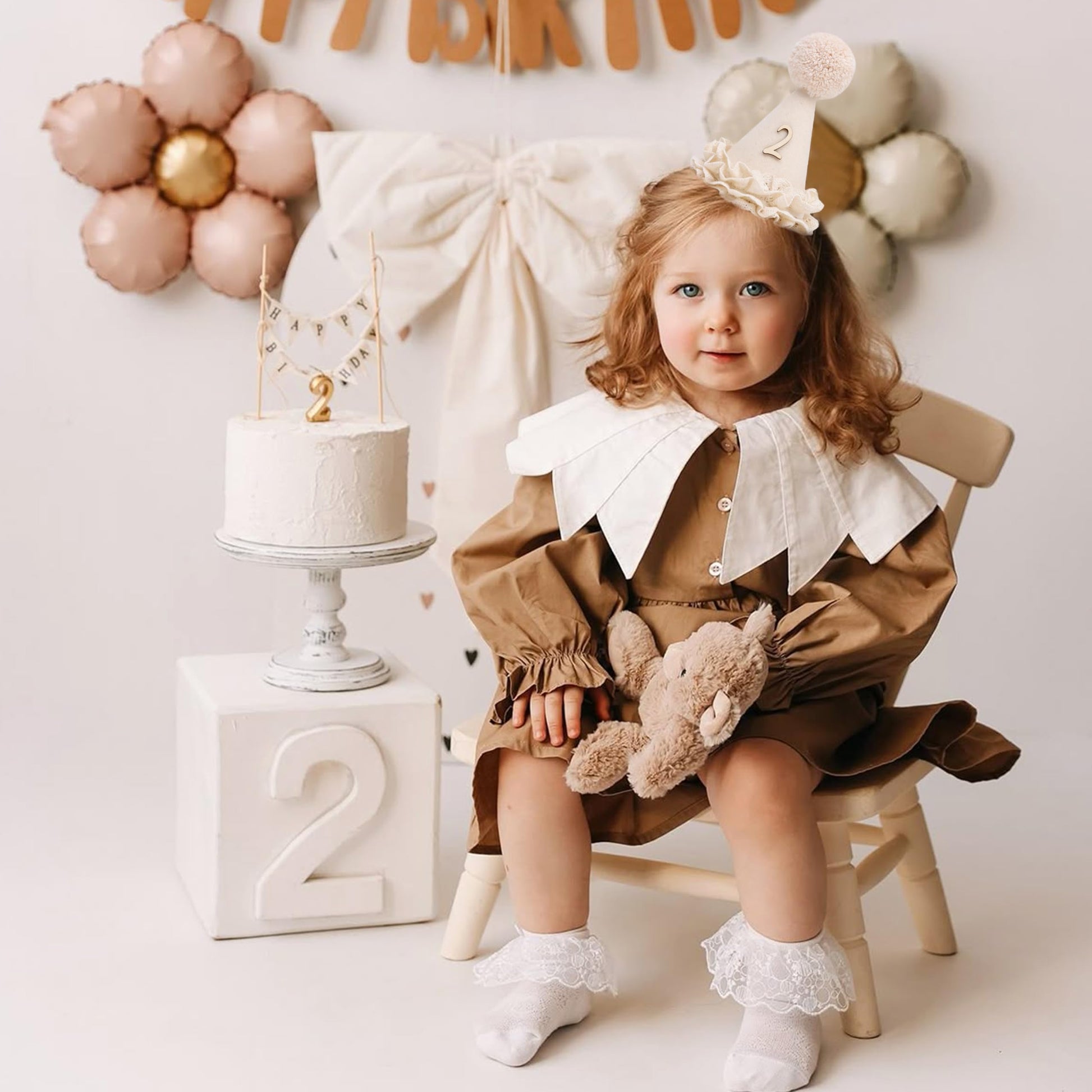 WAHAWU Lace 2nd Birthday Hat - Two Sweet Birthday Decorations,Lace Flower Princess Party Crown,Beige Cone Hat for Cake Smash,Second Floral Party
