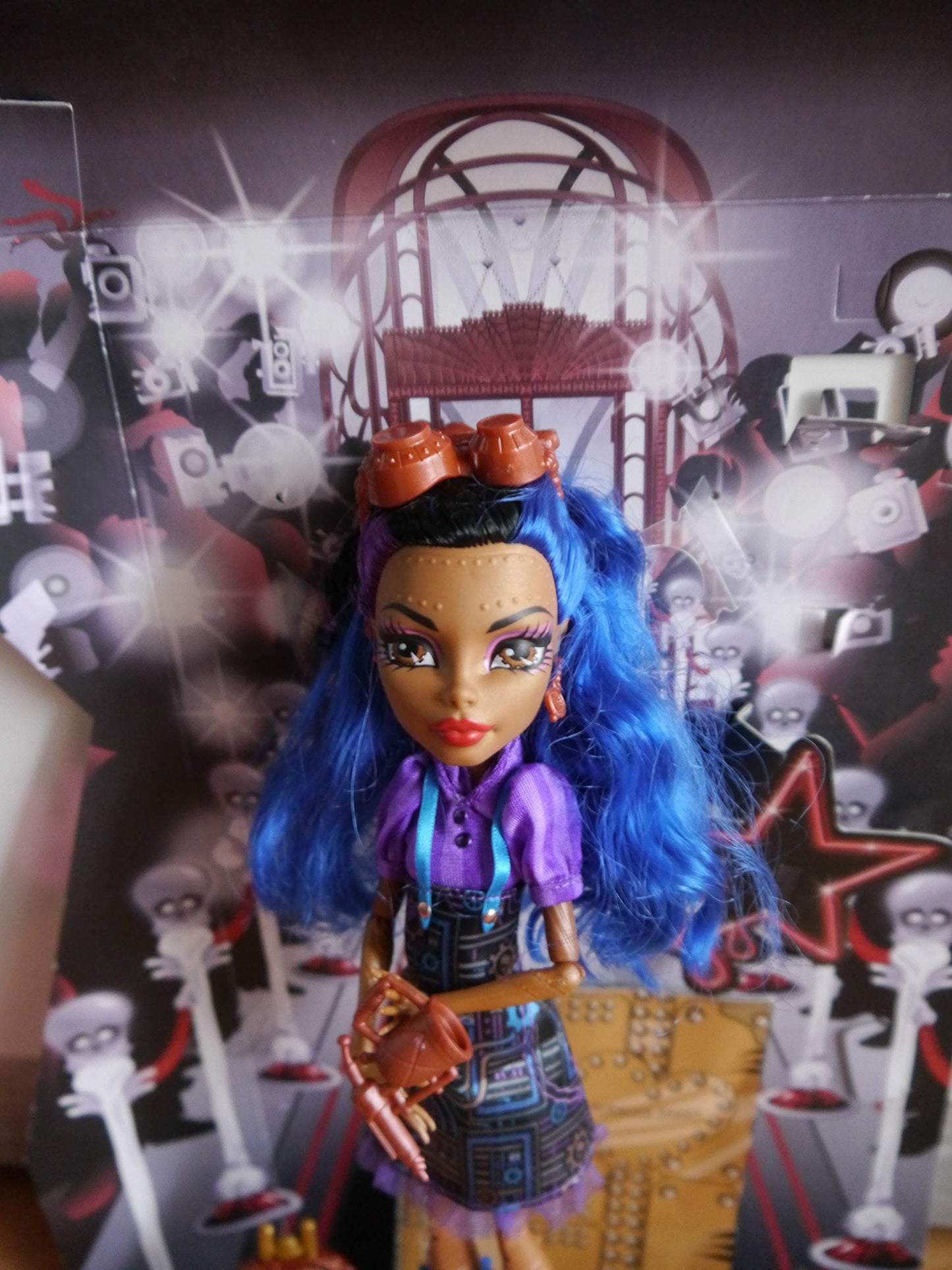 Monster High Art Class Robecca Steam Doll