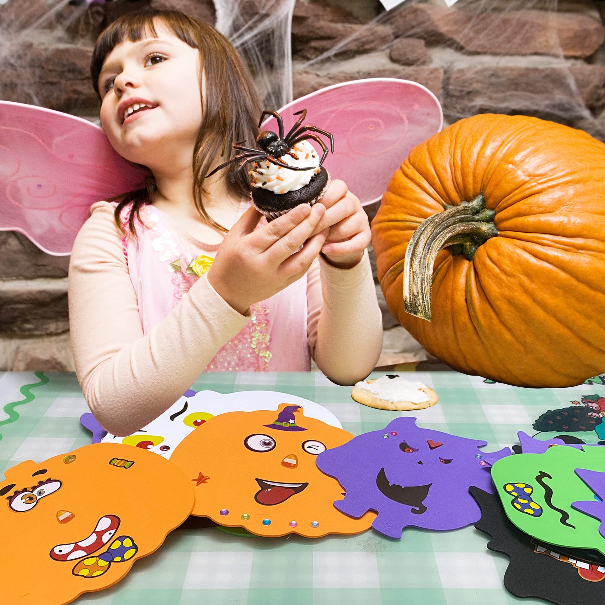 Taocco 34 PCS Halloween Craft Kits for Kids Halloween Foam Pumpkin Craft Kit and Pumpkin Stickers for Kids DIY Craft Party Trick or Treat Party Favors