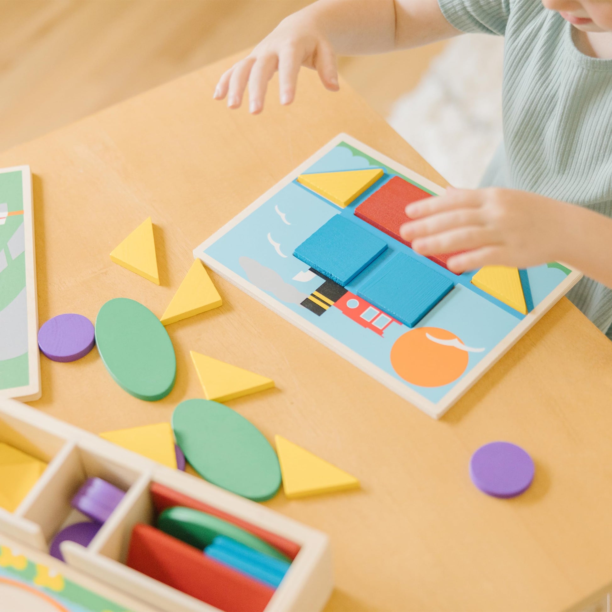 Melissa & Doug Beginner Wooden Pattern Blocks Educational Toy (5 Double-Sided Scenes and 30 Shapes, Great Gift for Girls and Boys - Best for 3, 4, and