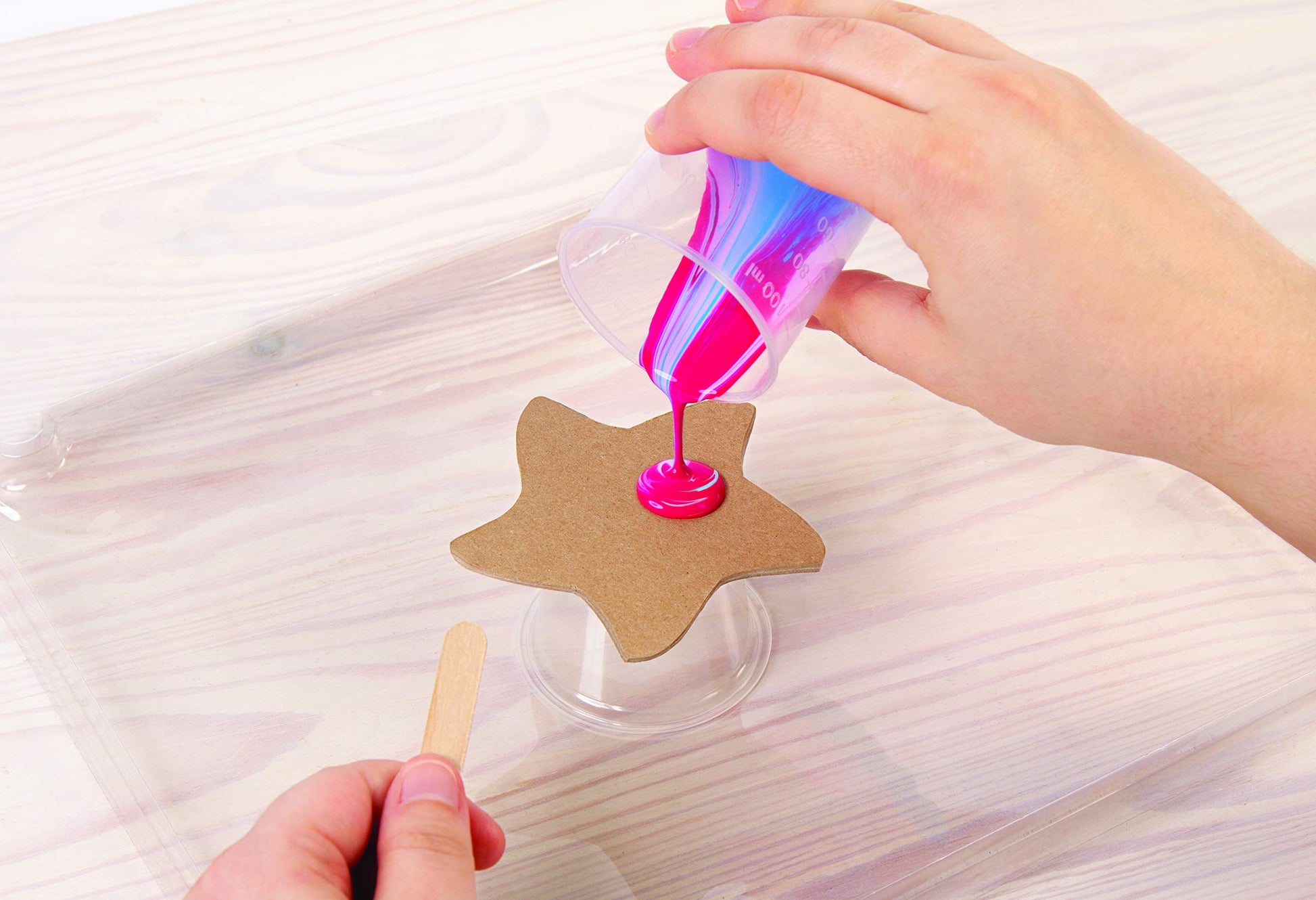 Make It Real 1410 Master Pieces Paint Pouring