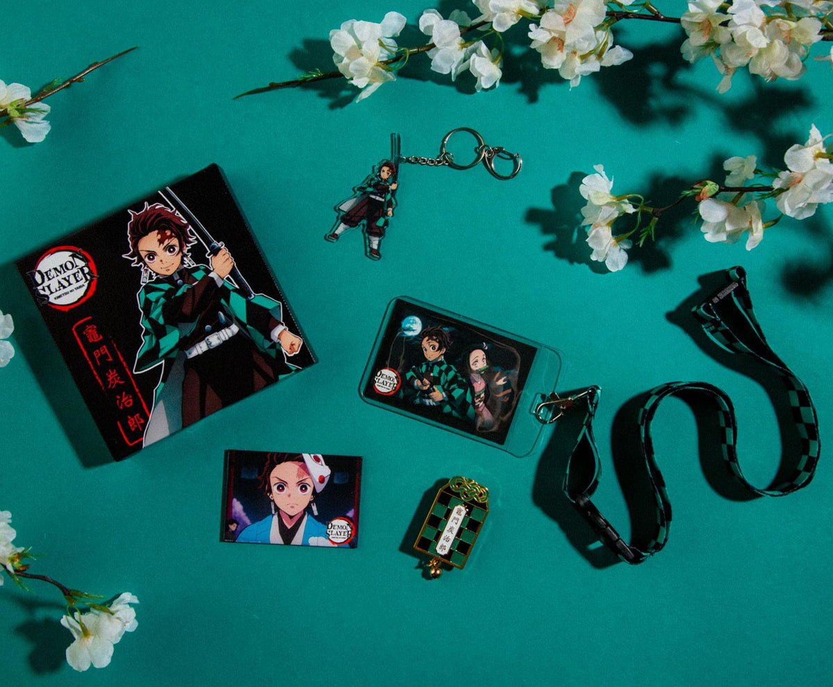 JUST FUNKY Demon Slayer: Kimetsu No Yaiba Tanjiro Kamado LookSee Mystery Blind Box | Includes 5 Anime Collectibles