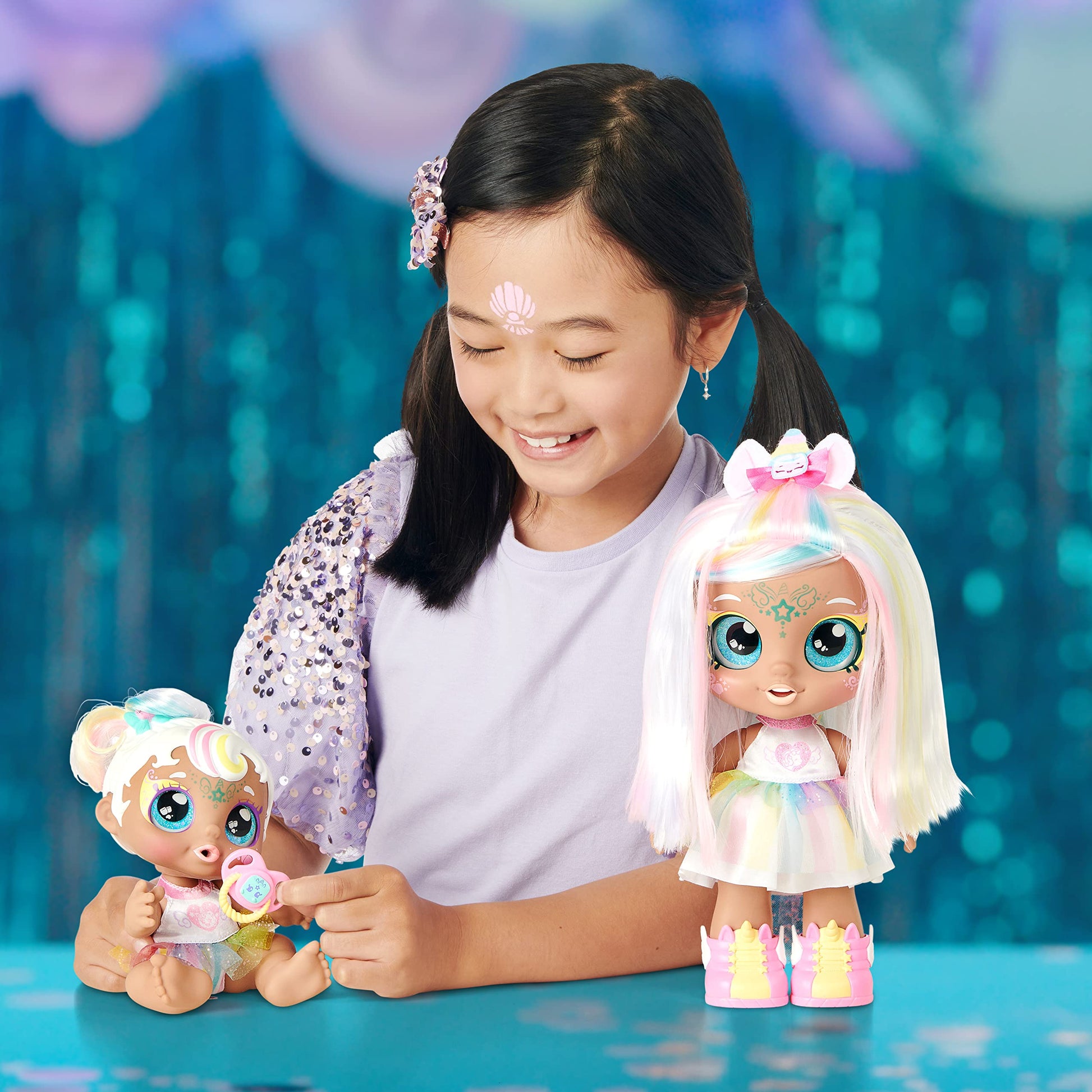 Kindi Kids Dress Up Magic 50275 Little Sister Doll, Unicorn Mini Apple Tree, Face Decorations to Discover, Toy Pacifier and Magic Sponge, Glittering