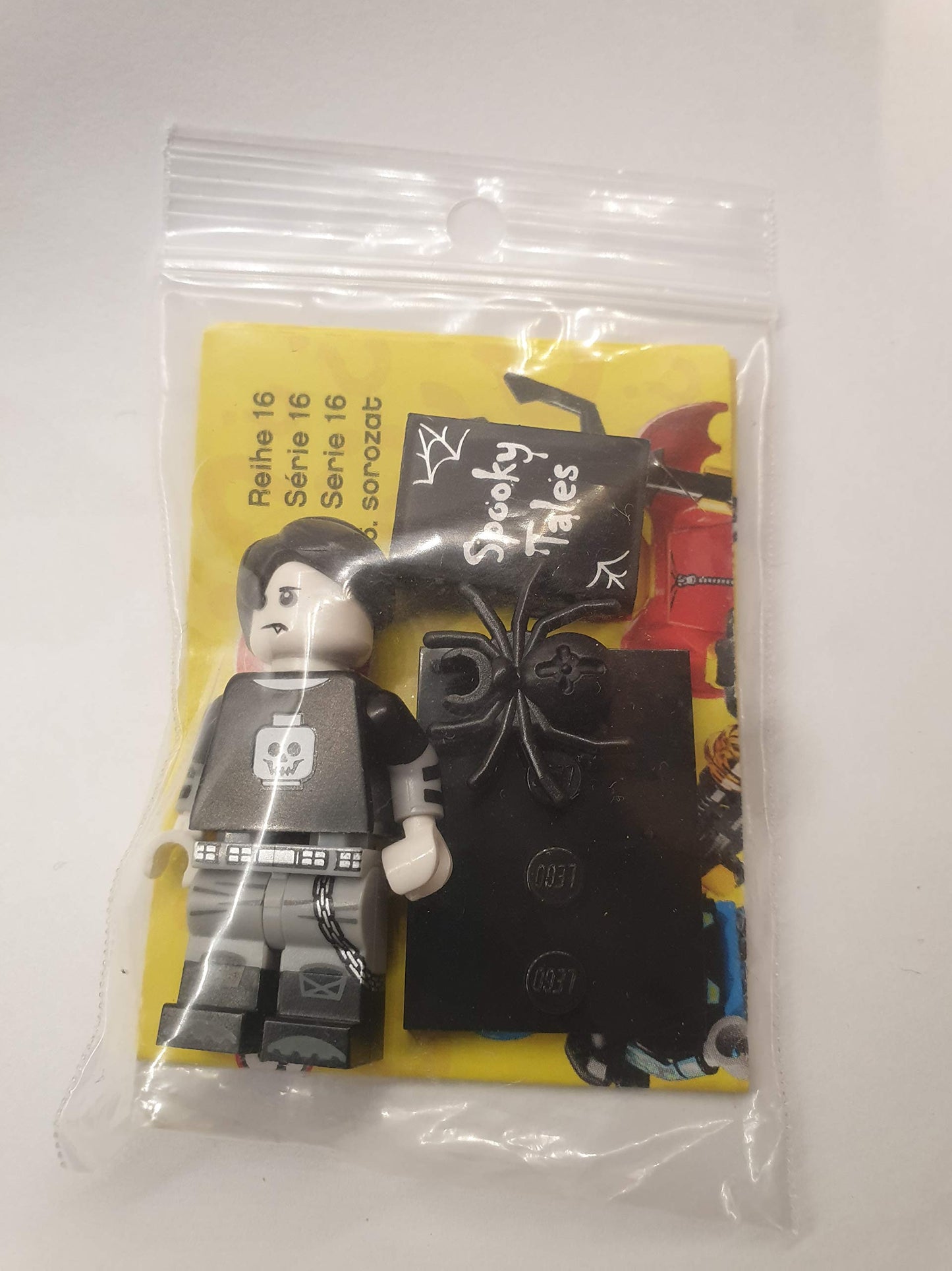 LEGO Series 16 Collectible Minifigures - Spooky Boy Halloween (71013)
