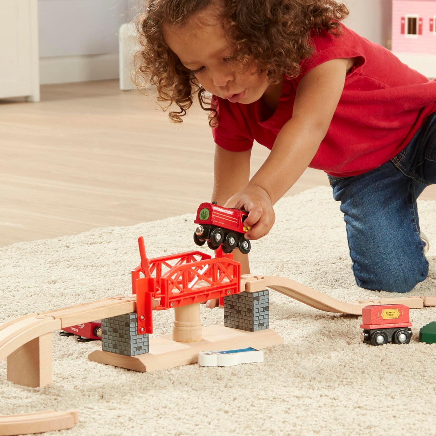 Melissa & Doug Swivel Bridge Wooden Train Set (47 pcs)