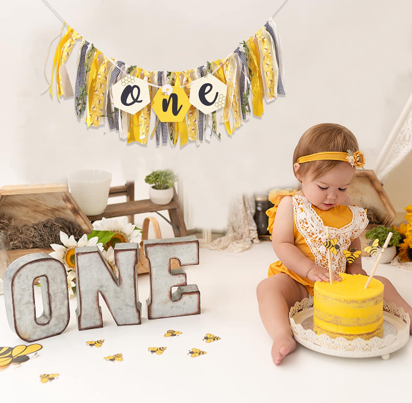 Bee Theme High Chair Banner - Happy 1st Bee Day Birthday Banner, First Birthday Decoration for Boys and Girls, Bumble Be e Themed Bday Party