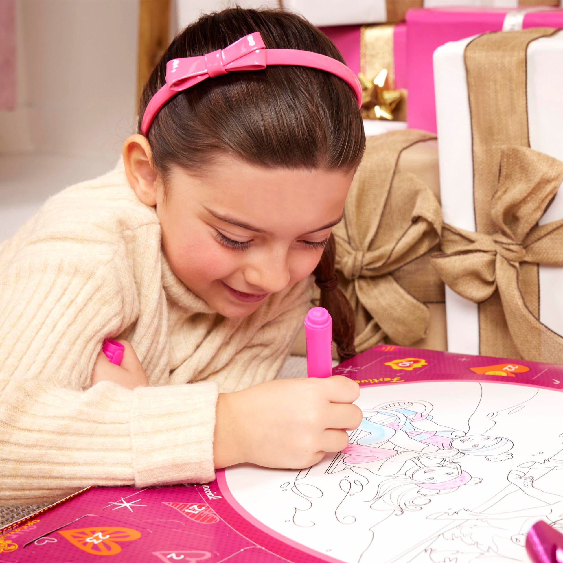 Our Generation - 18-Inch Doll Accessories - Surprise Calendar - Christmas Accessory Advent Calendar - Pretend Play 3+ Years - 37 Pieces Set