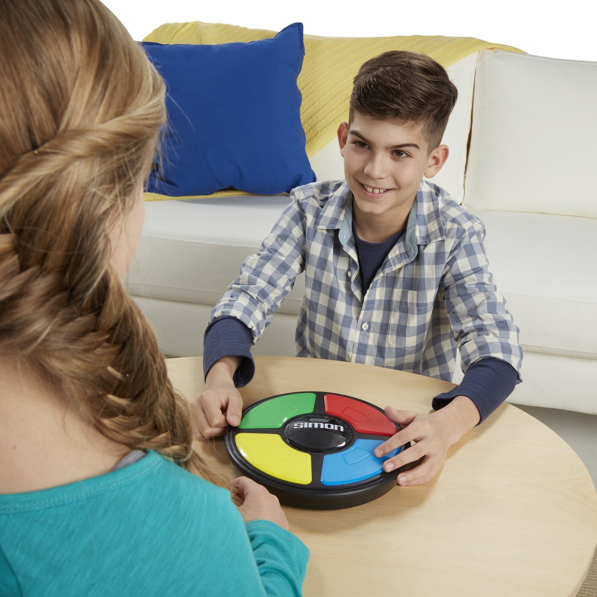 Hasbro Gaming Classic Simon Board Game