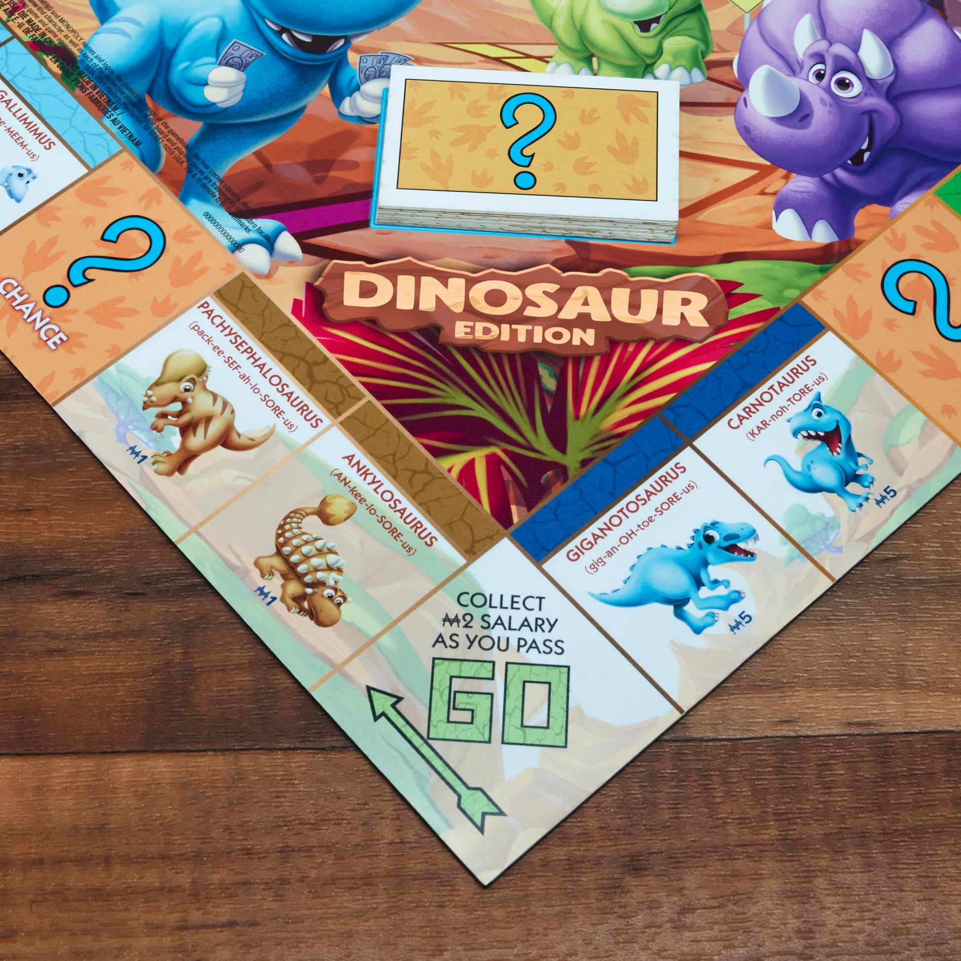Hasbro Gaming Monopoly Junior Dinosaur Edition Game | Kids Board Games with Dino-Themed Toy Tokens | 2-4 Players for Boys & Girls | Ages 5+ (Amazon