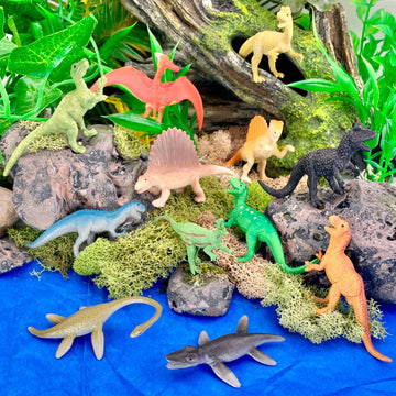 Safari Ltd. Carnivorous Dinosaurs TOOB - Set of 12 Mini Figurines Featuring T-Rex, Spinosaurus, Utahraptor, Allosaurus, Pteranodon, & More