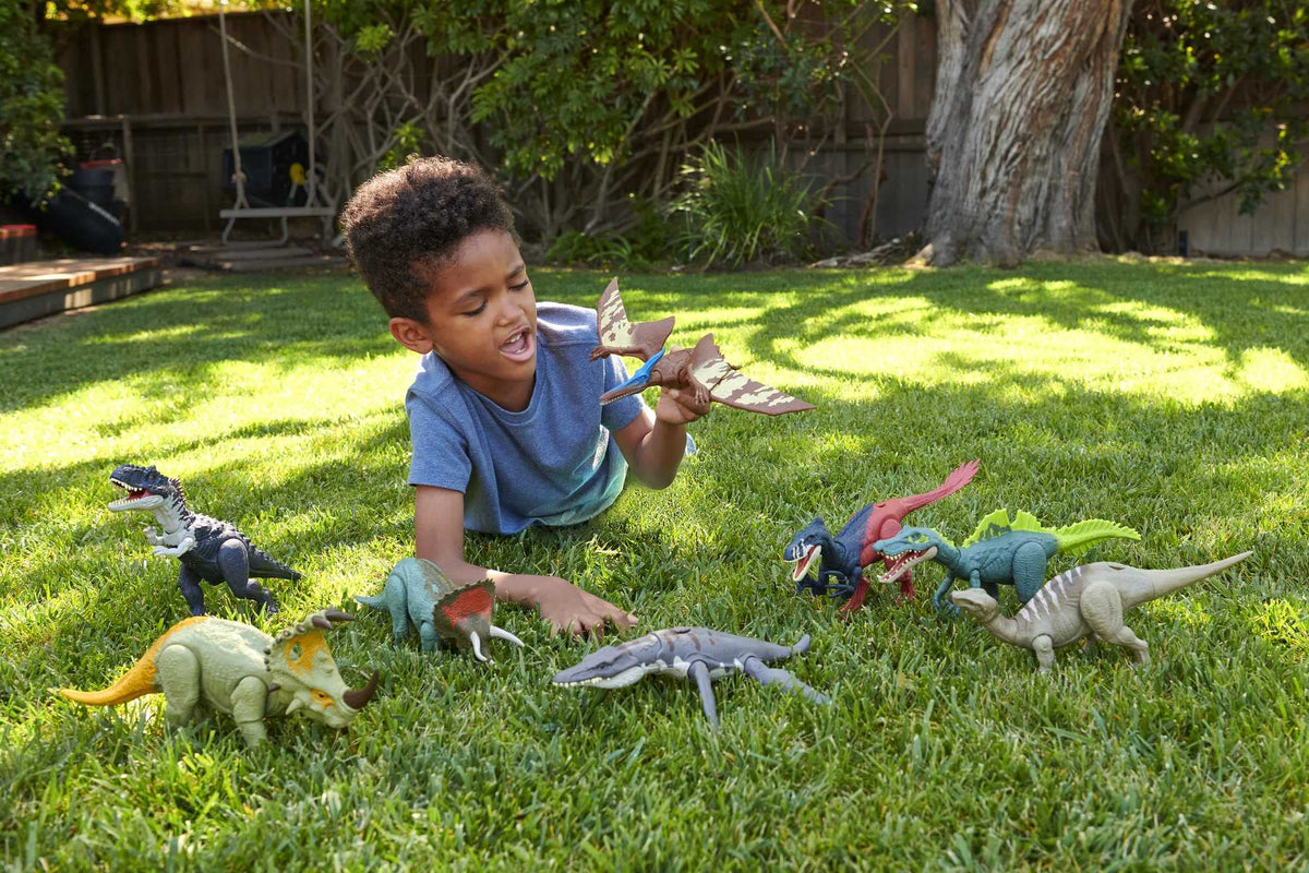 Mattel Jurassic World Dominion Roar Strikers Dinosaur Action Figure with Roaring Sound & Attack Action, Ichthyovenator Dino Toy Includes Downloadable