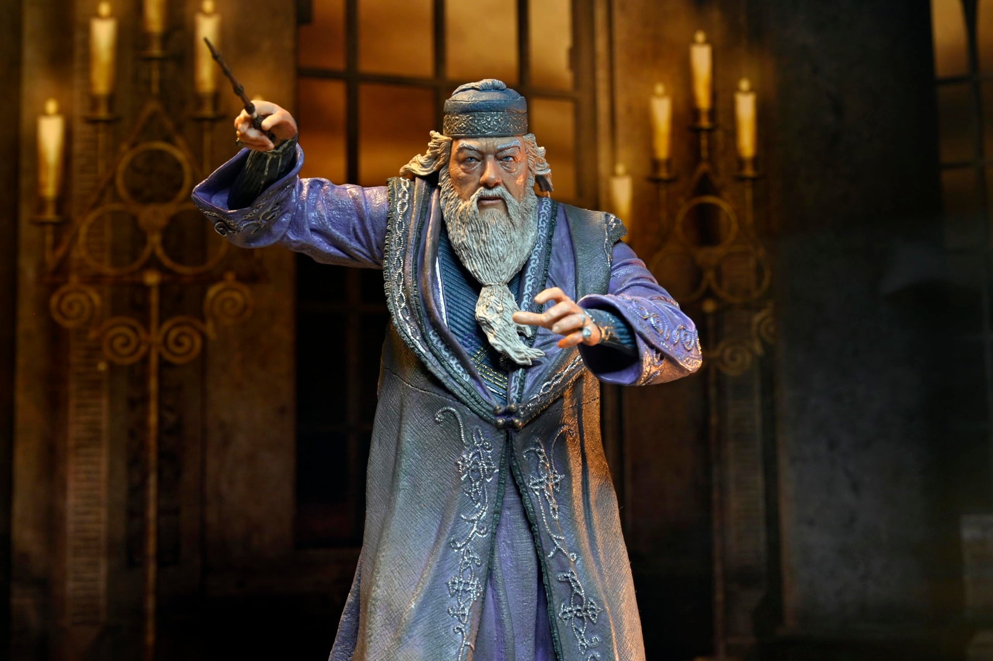 NECA - Harry Potter - Legacy Collection Albus Dumbledore 7" Scale Action Figure