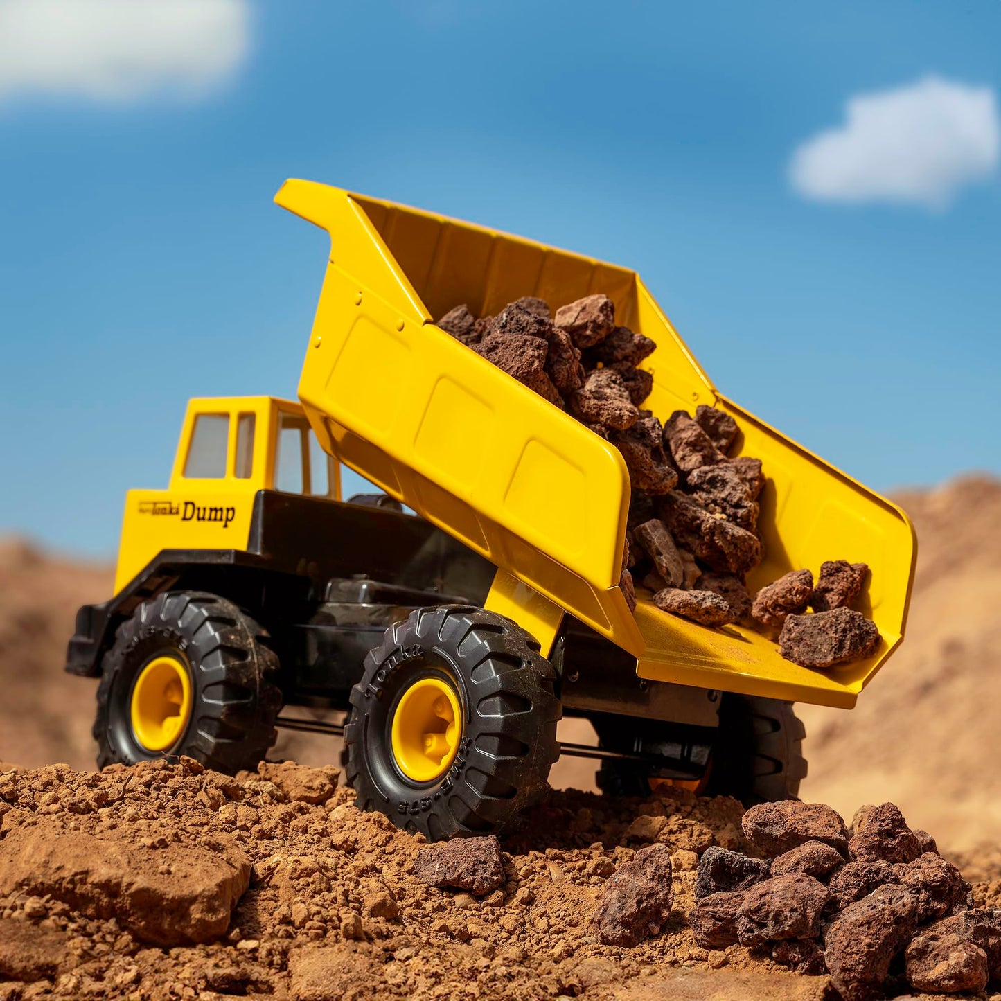 Tonka Retro Collector's Edition - Made with 2X More Steel, Kids Construction Toy, Metal Truck, Toy Truck for Boys and Girls, Kids, Toddlers, Ages 3+