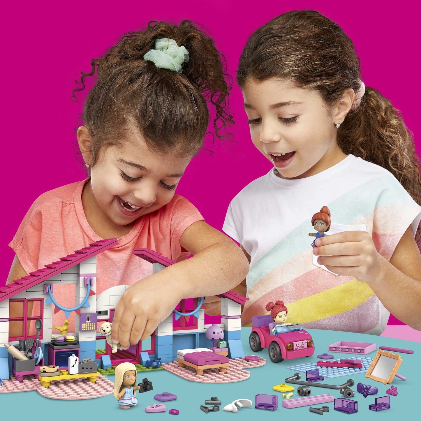 Mega Barbie Malibu Building Sets Bundle, 440 Bricks and Pieces with Fashion and Roleplay Accessories, 7 Micro-Dolls, 1 Puppy, 2 Birds and 2 Turtles