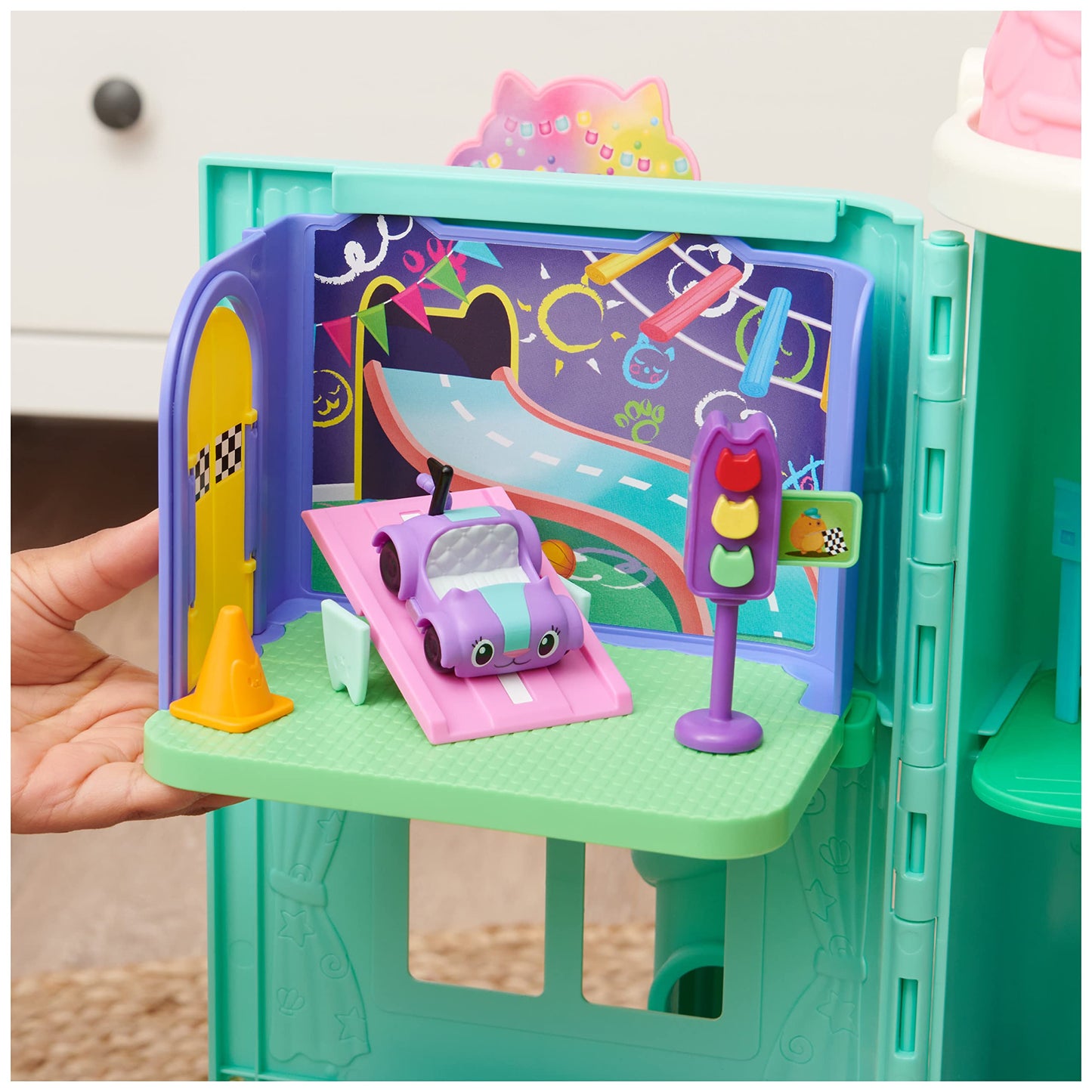 Gabby's Dollhouse, Carlita Purr-ific Play Room with Carlita Toy Car, Accessories, Furniture and Dollhouse Deliveries, Kids Toys for Ages 3 and up